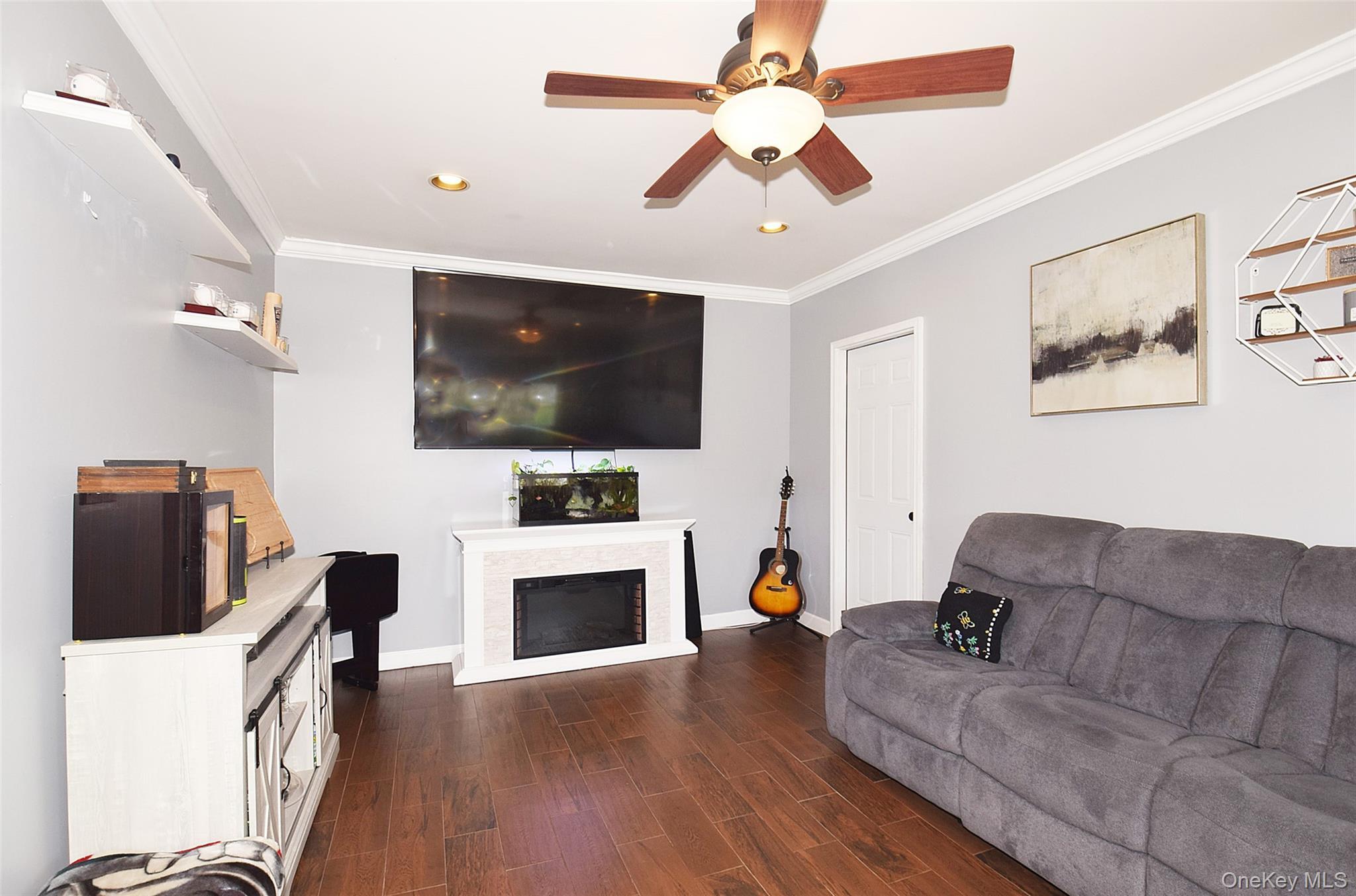 Single Family Lagoon  Suffolk County, NY 11730, MLS-987840-11