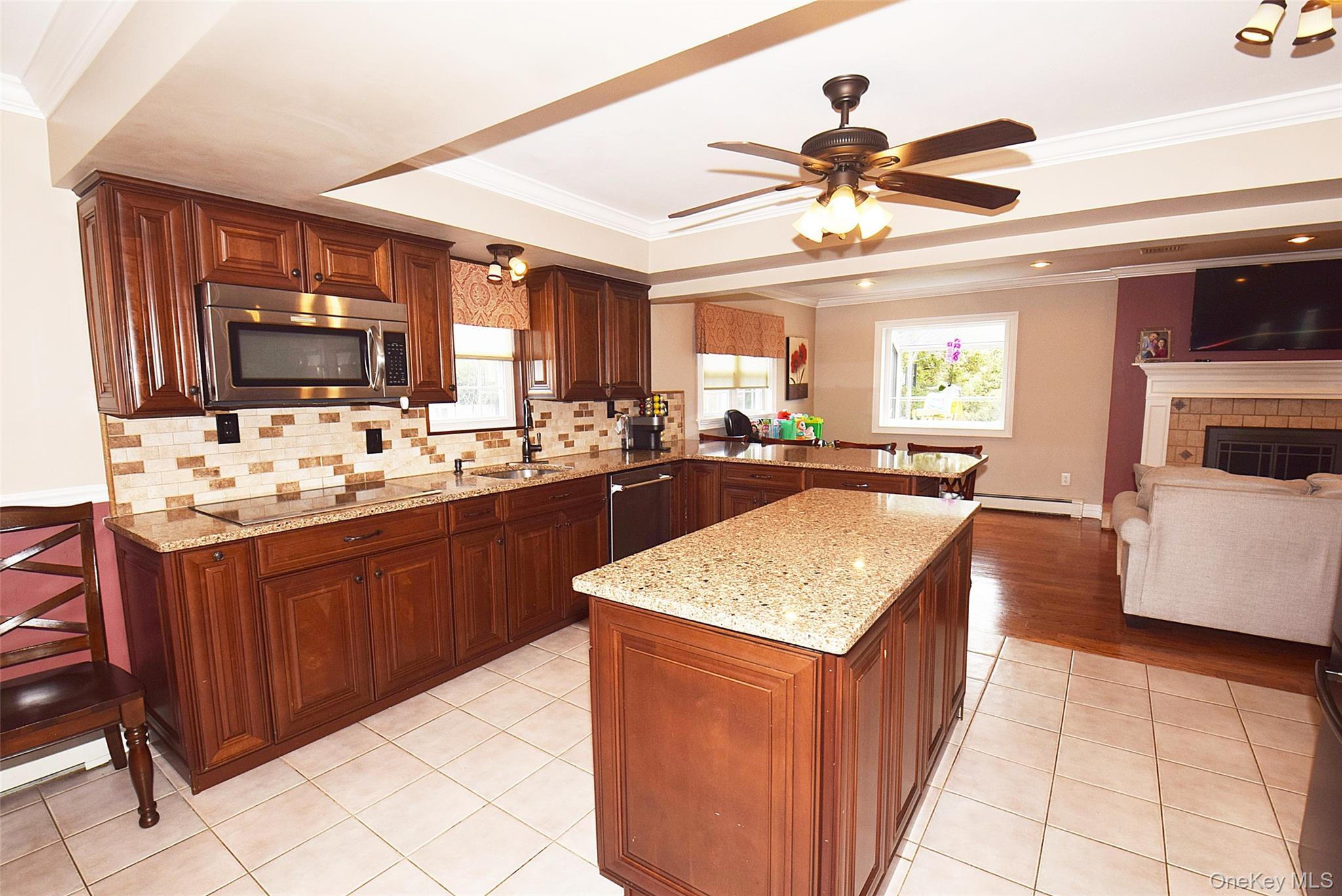 Single Family Lagoon  Suffolk County, NY 11730, MLS-987840-3