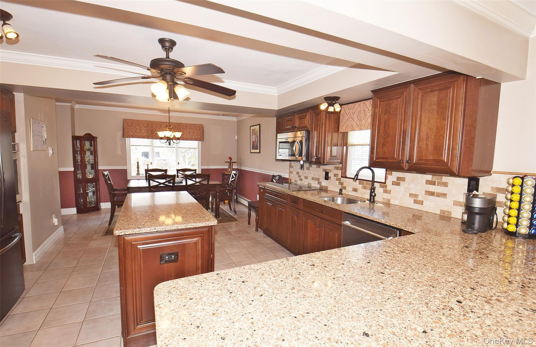 Single Family Lagoon  Suffolk County, NY 11730, MLS-987840-5