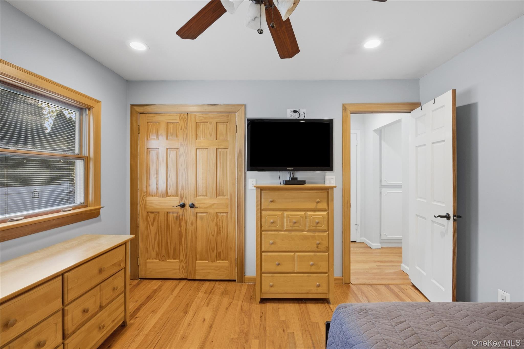 Single Family Eileen  Nassau County, NY 11572, MLS-987841-21