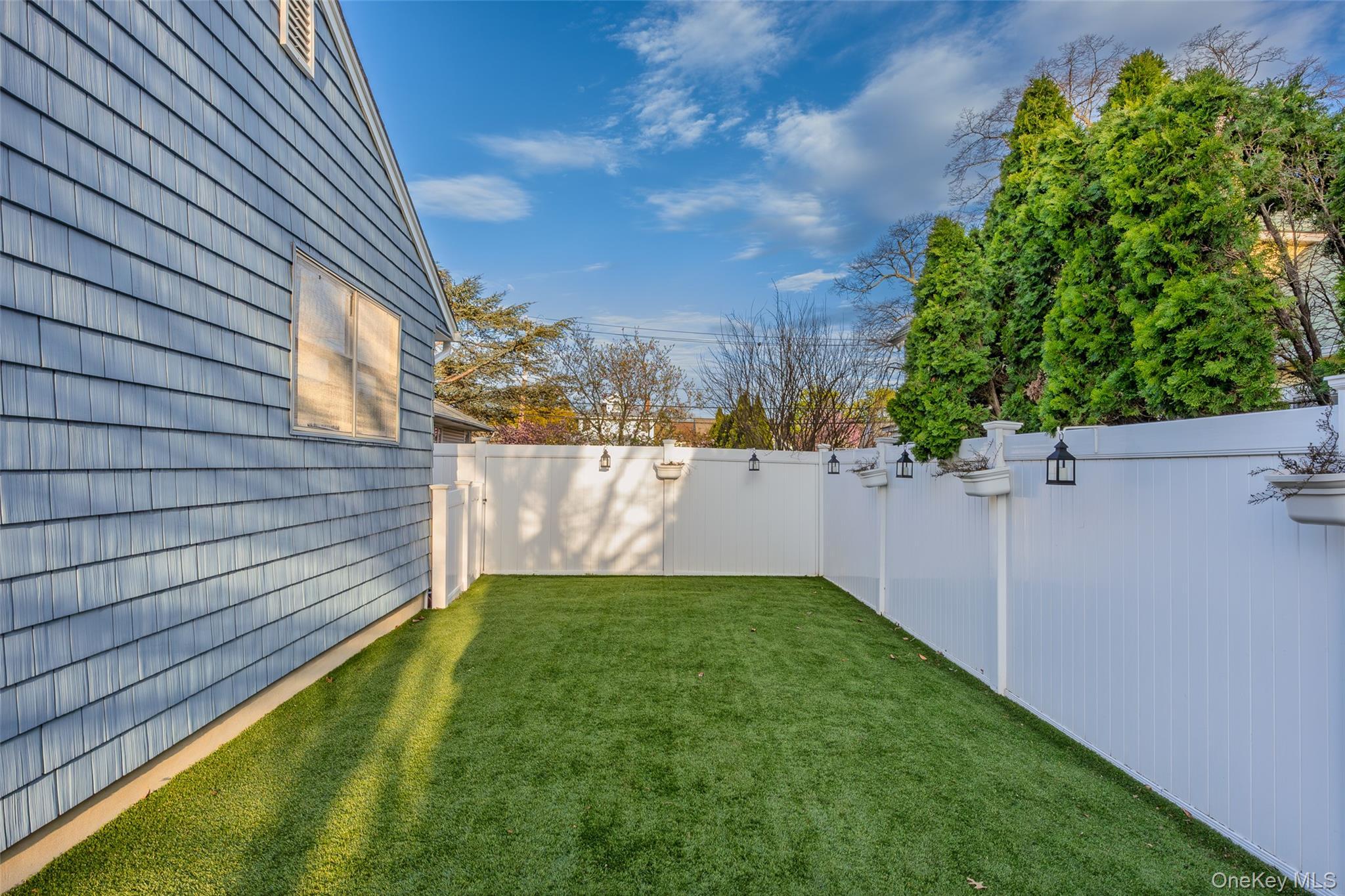 Single Family Eileen  Nassau County, NY 11572, MLS-987841-31