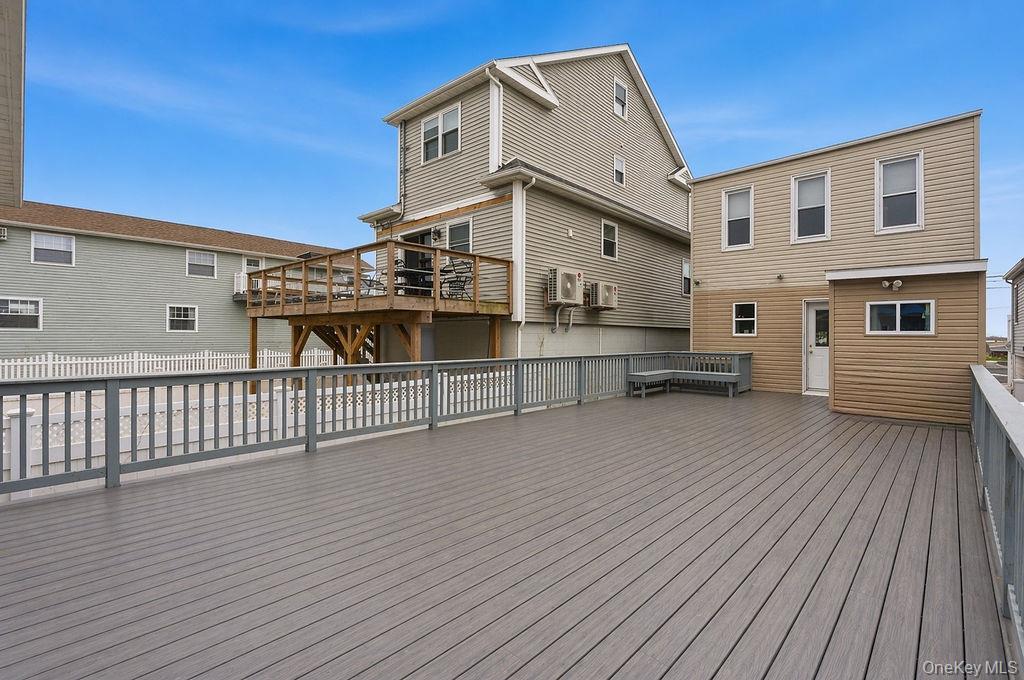 Single Family Cross Bay  Queens, NY 11693, MLS-987868-22