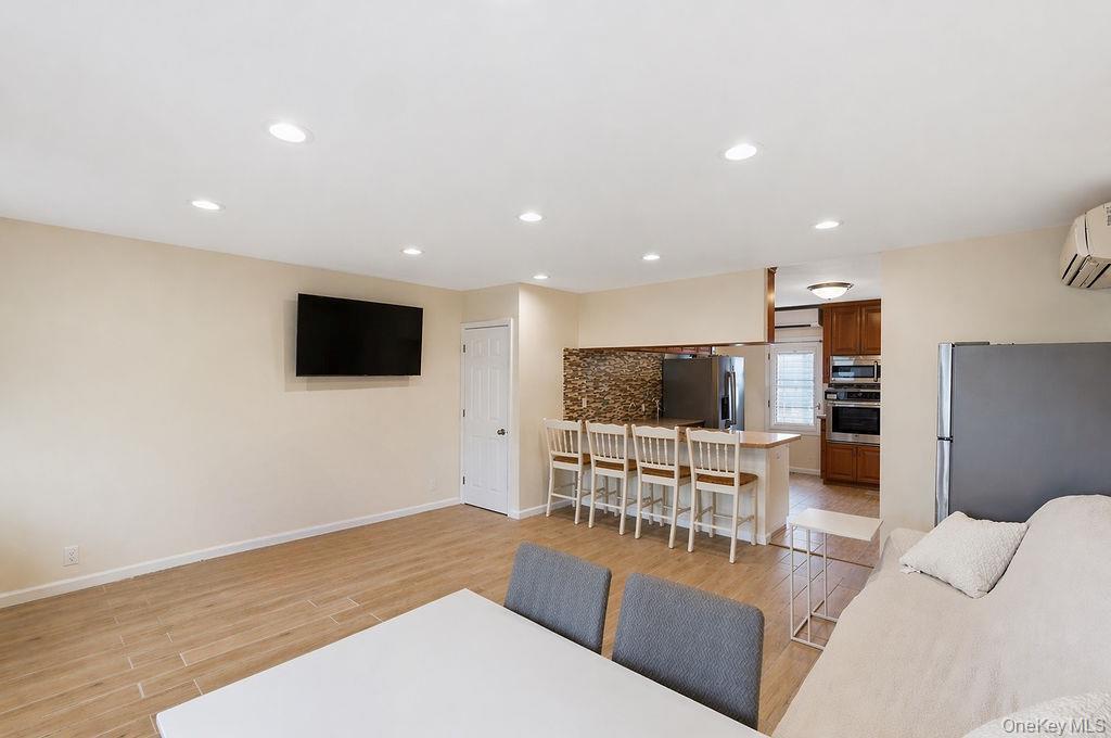 Single Family Cross Bay  Queens, NY 11693, MLS-987868-5