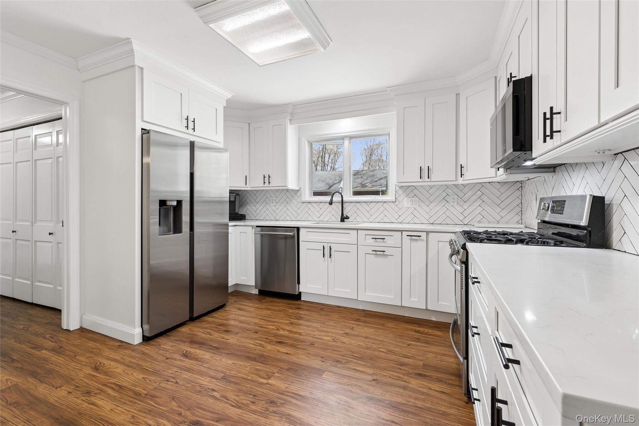 Single Family Westview Drive  Suffolk County, NY 11952, MLS-987905-9