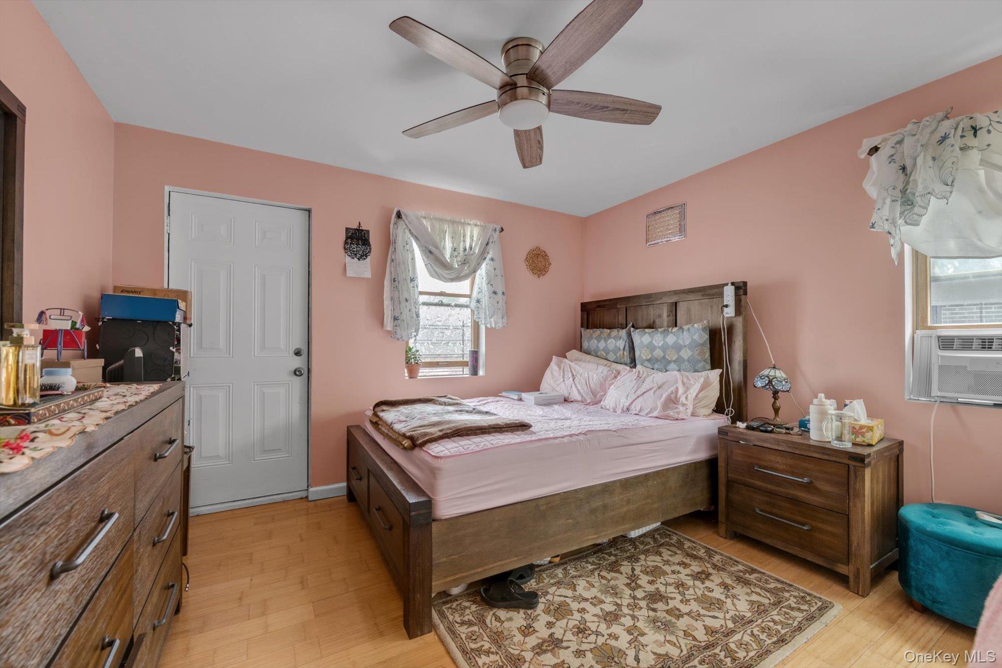 Single Family 49th Street  Queens, NY 11105, MLS-987912-14