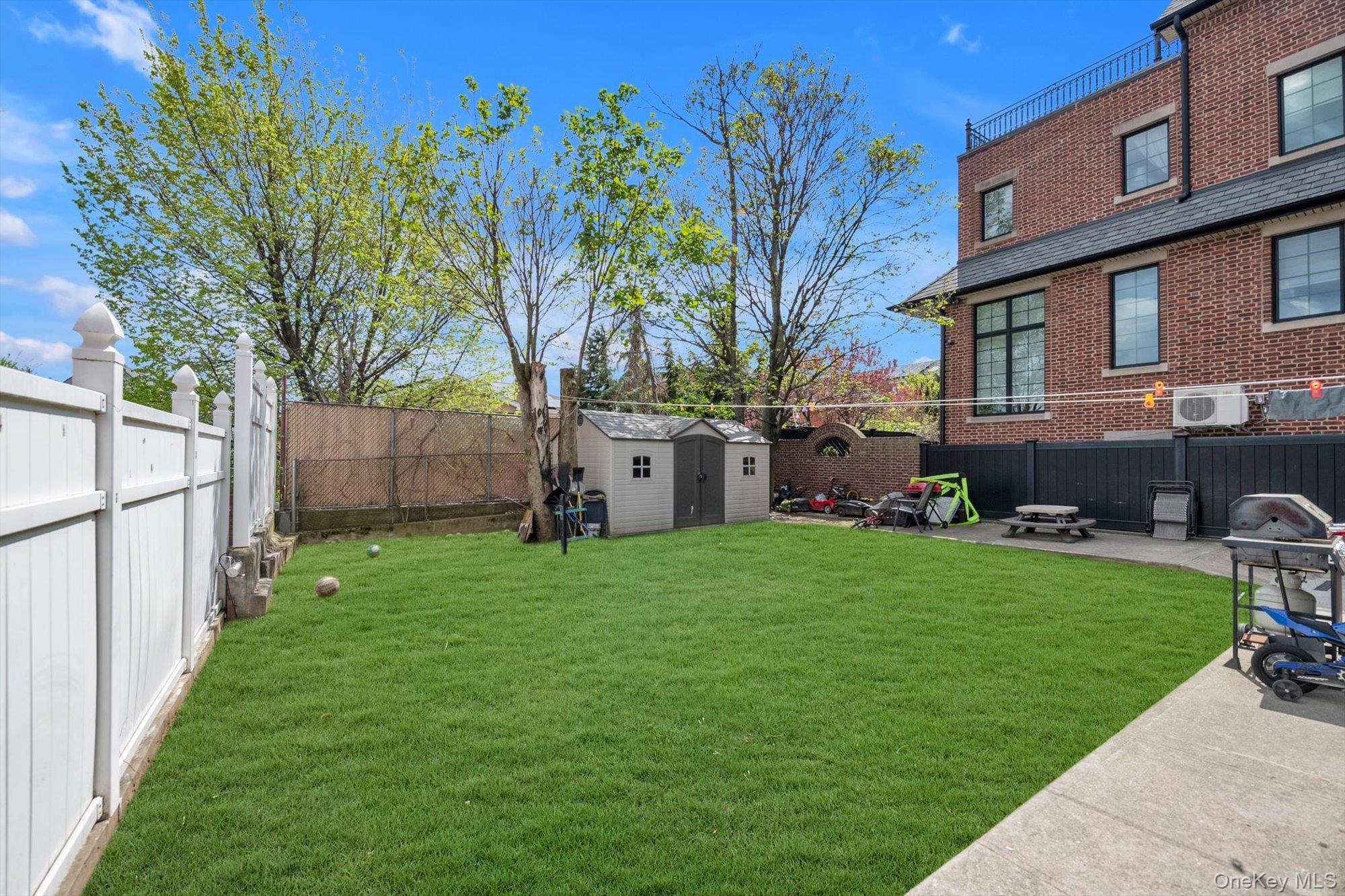 Single Family 49th Street  Queens, NY 11105, MLS-987912-22