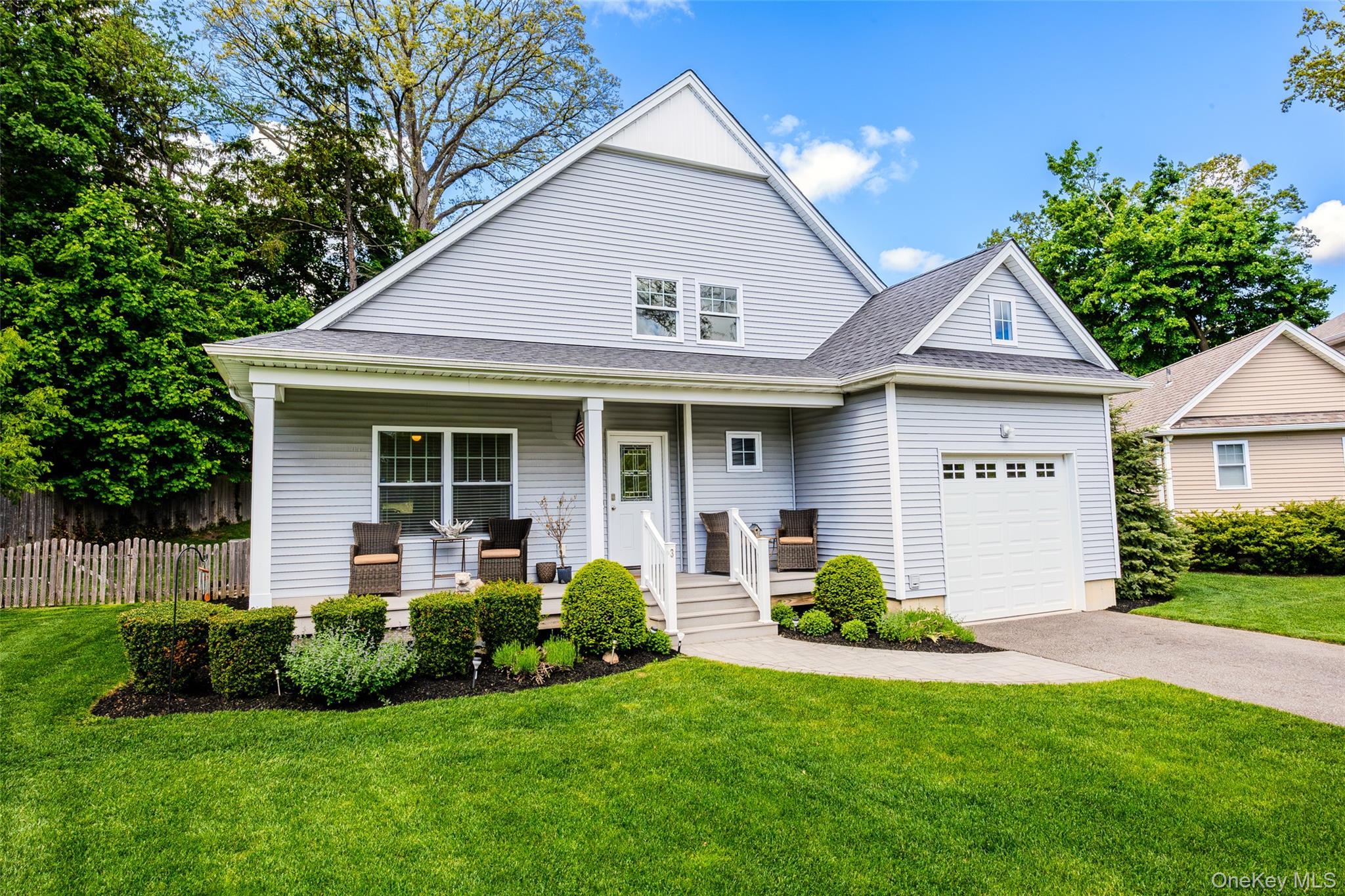 Single Family Clear Creek Court  Suffolk County, NY 11746, MLS-987923-2