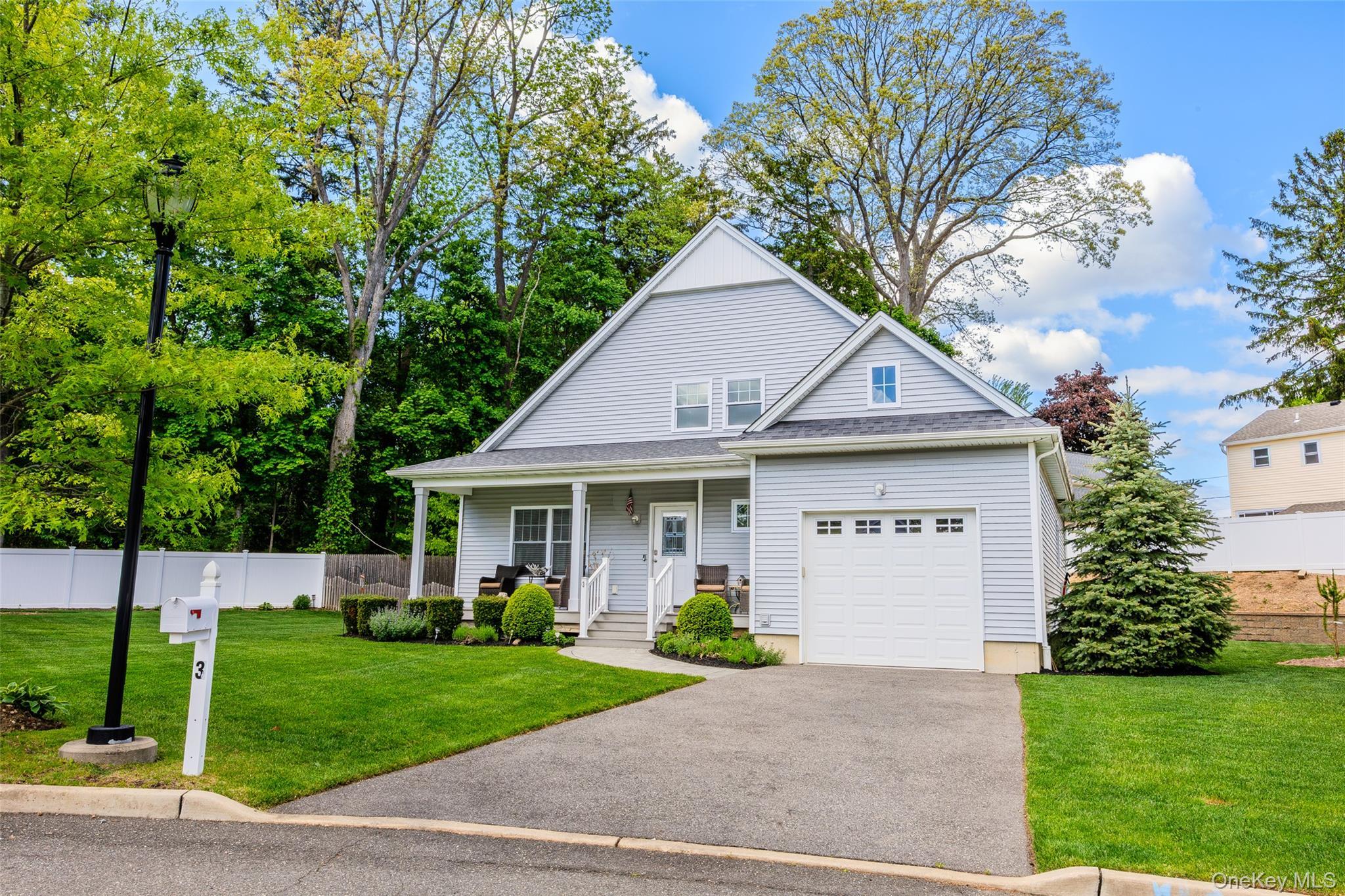Single Family Clear Creek Court  Suffolk County, NY 11746, MLS-987923-45