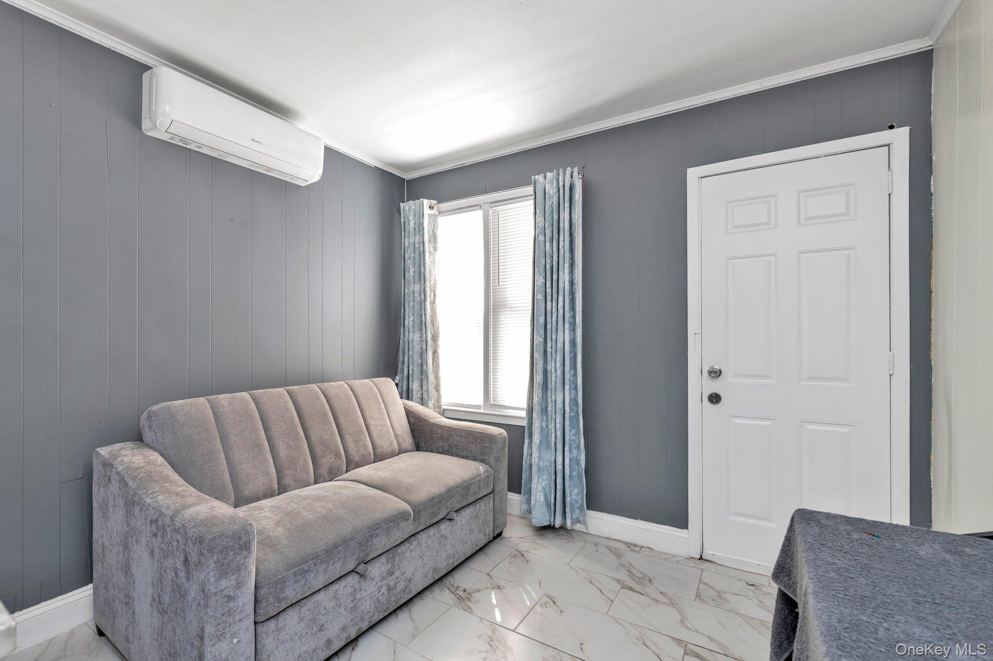 Apartment 32nd Queens, NY 11369, MLS-987924-2