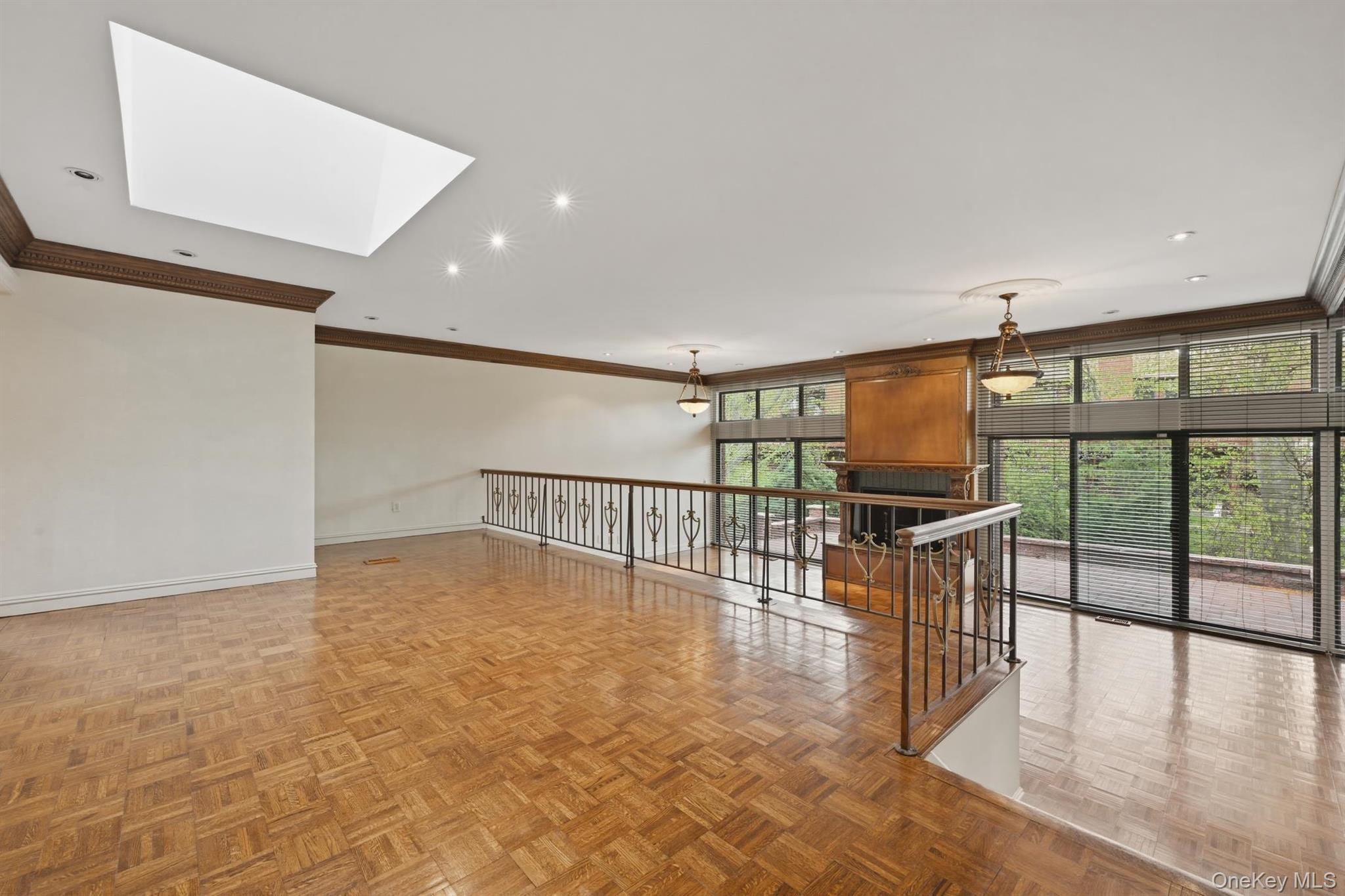 Condo Chestnut Hill  Nassau County, NY 11576, MLS-987962-10