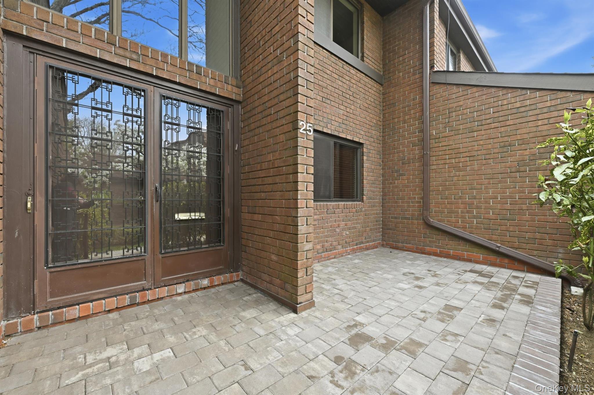 Condo Chestnut Hill  Nassau County, NY 11576, MLS-987962-2