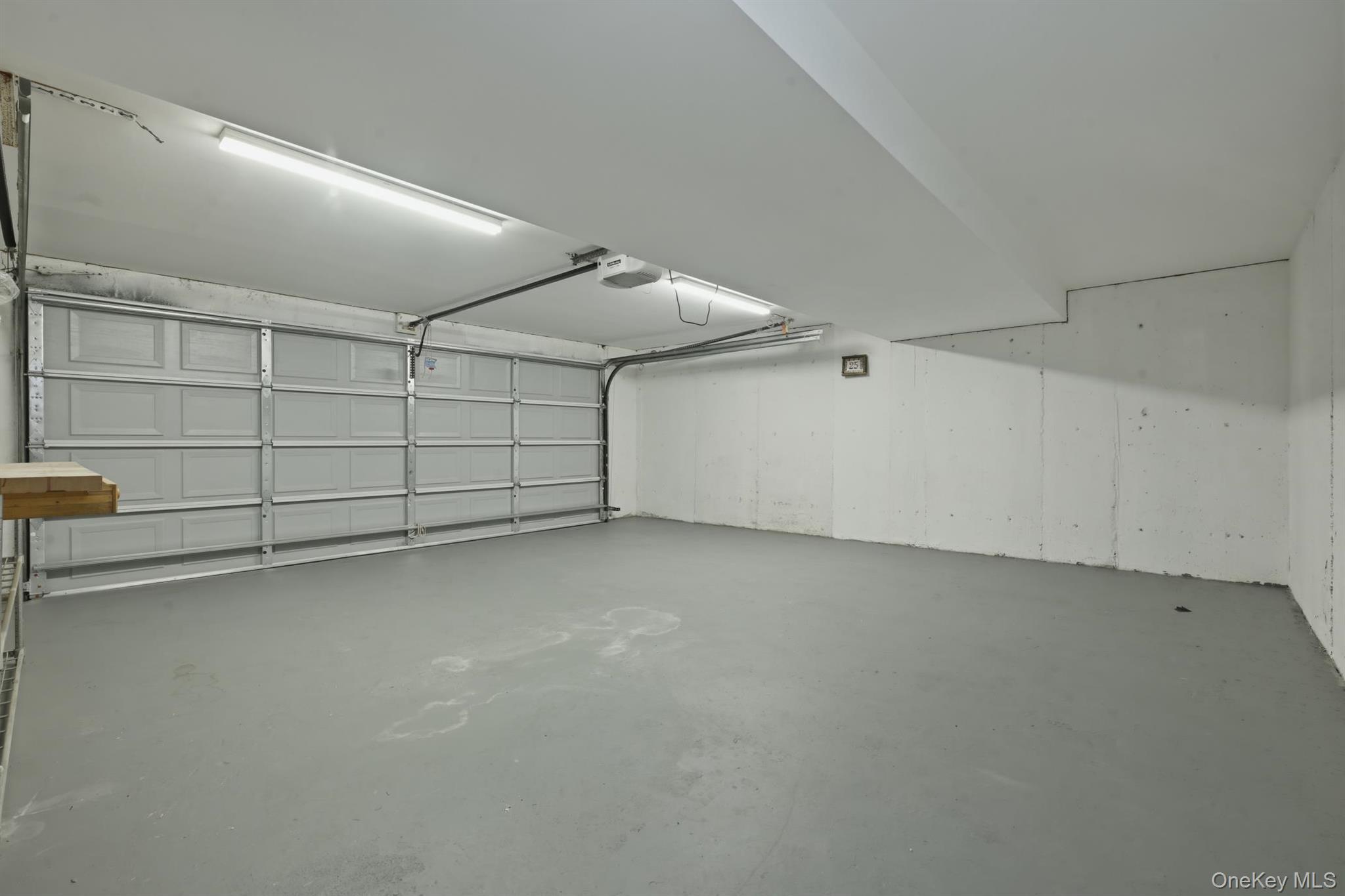 Condo Chestnut Hill  Nassau County, NY 11576, MLS-987962-29