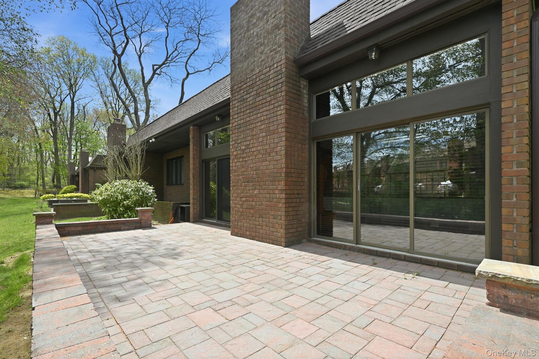 Condo Chestnut Hill  Nassau County, NY 11576, MLS-987962-5