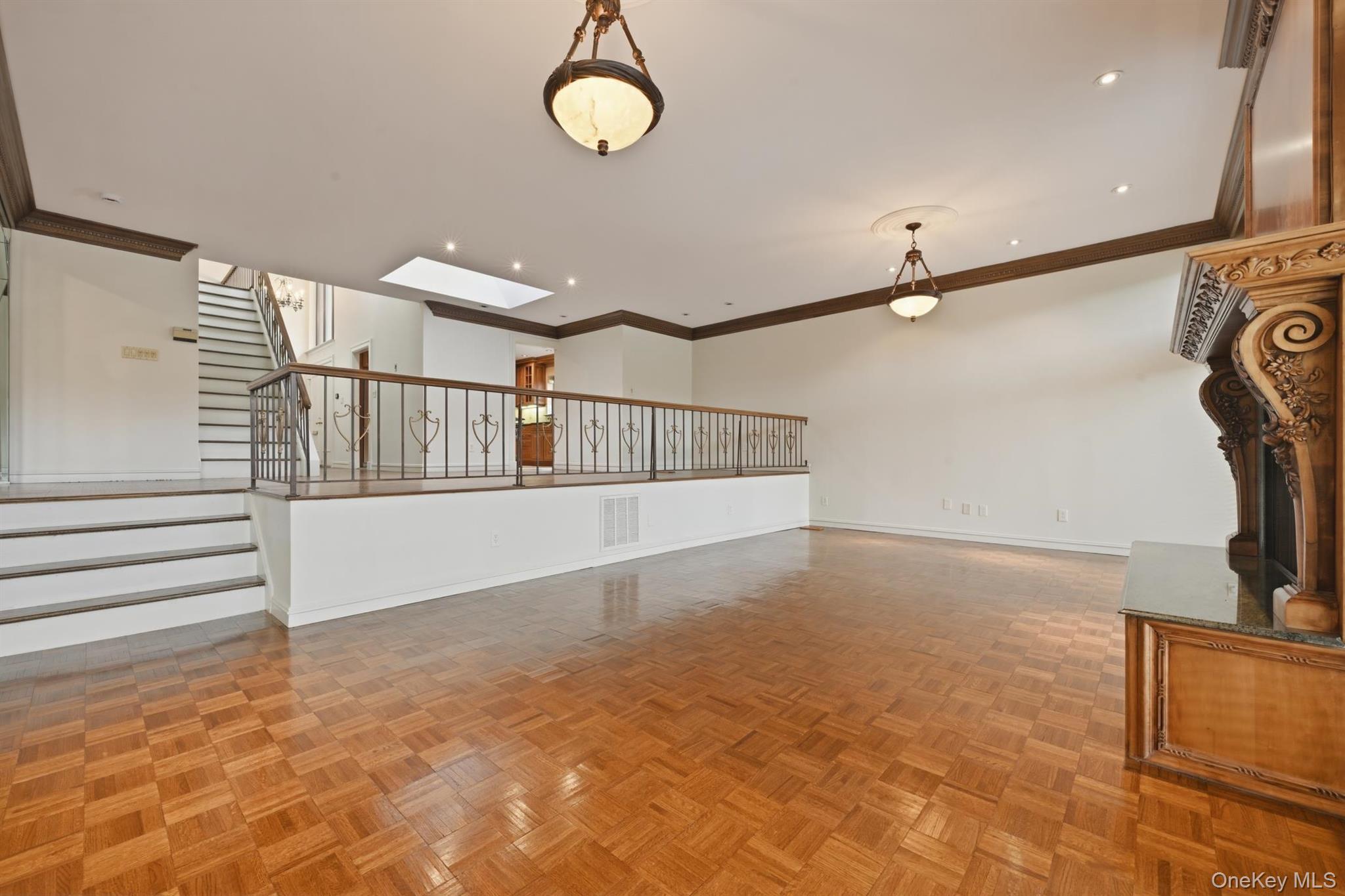 Condo Chestnut Hill  Nassau County, NY 11576, MLS-987962-9