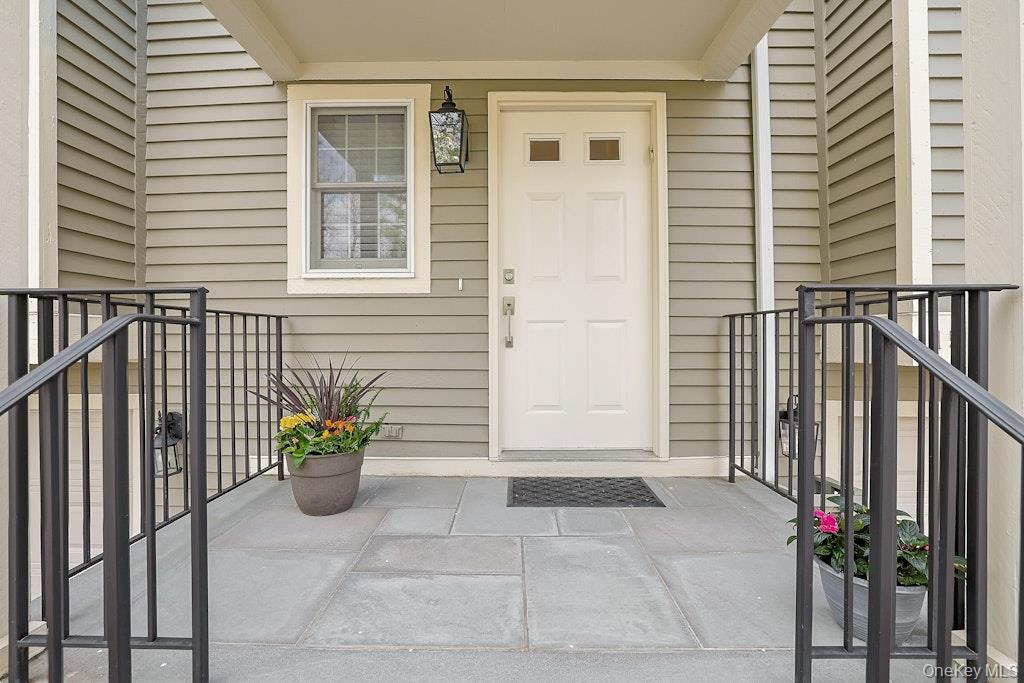 Single Family Regent  Westchester County, NY 10549, MLS-987979-2