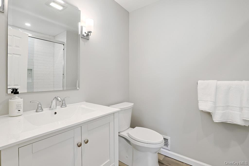 Single Family Regent  Westchester County, NY 10549, MLS-987979-21