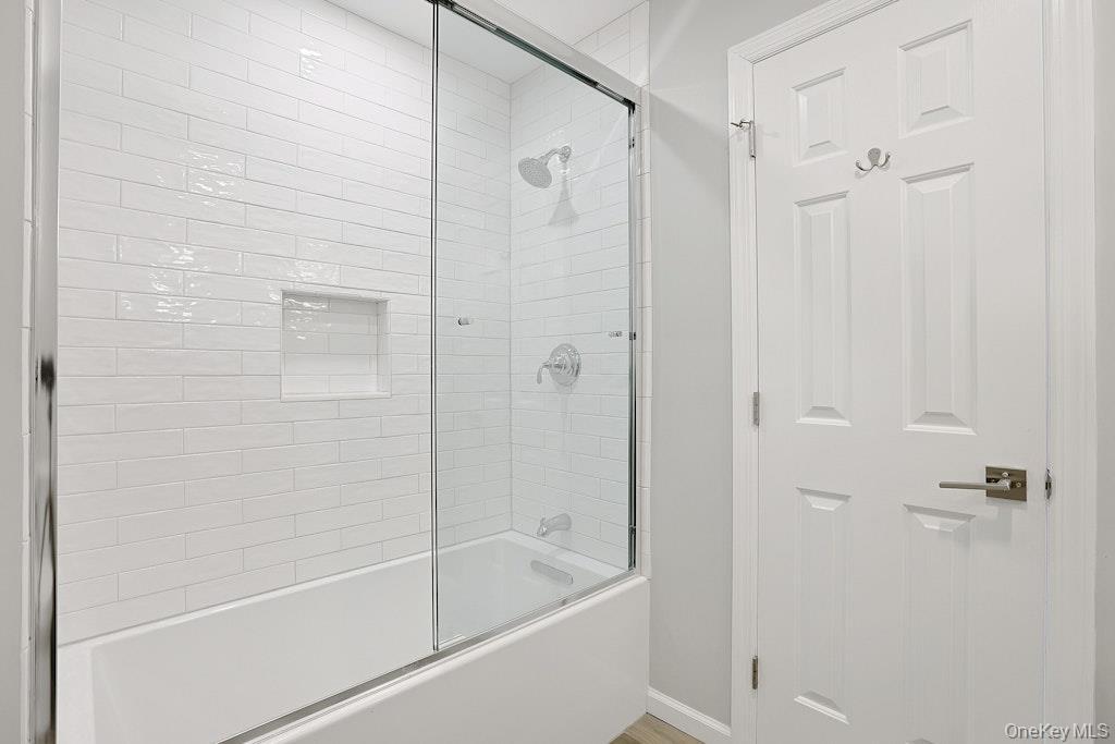 Single Family Regent  Westchester County, NY 10549, MLS-987979-22