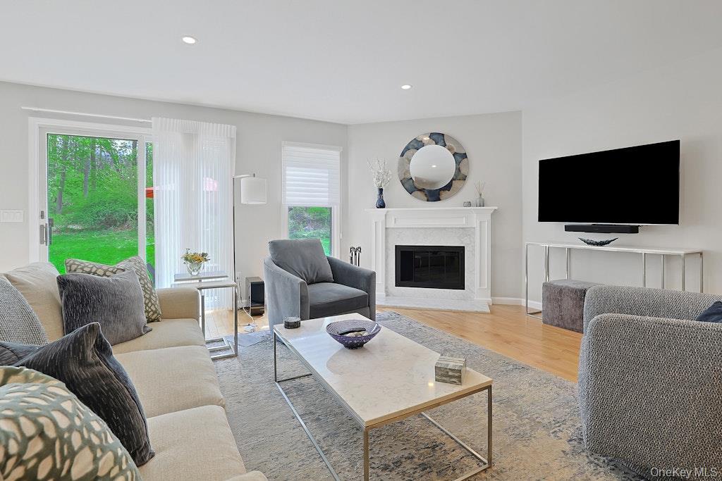Single Family Regent  Westchester County, NY 10549, MLS-987979-3