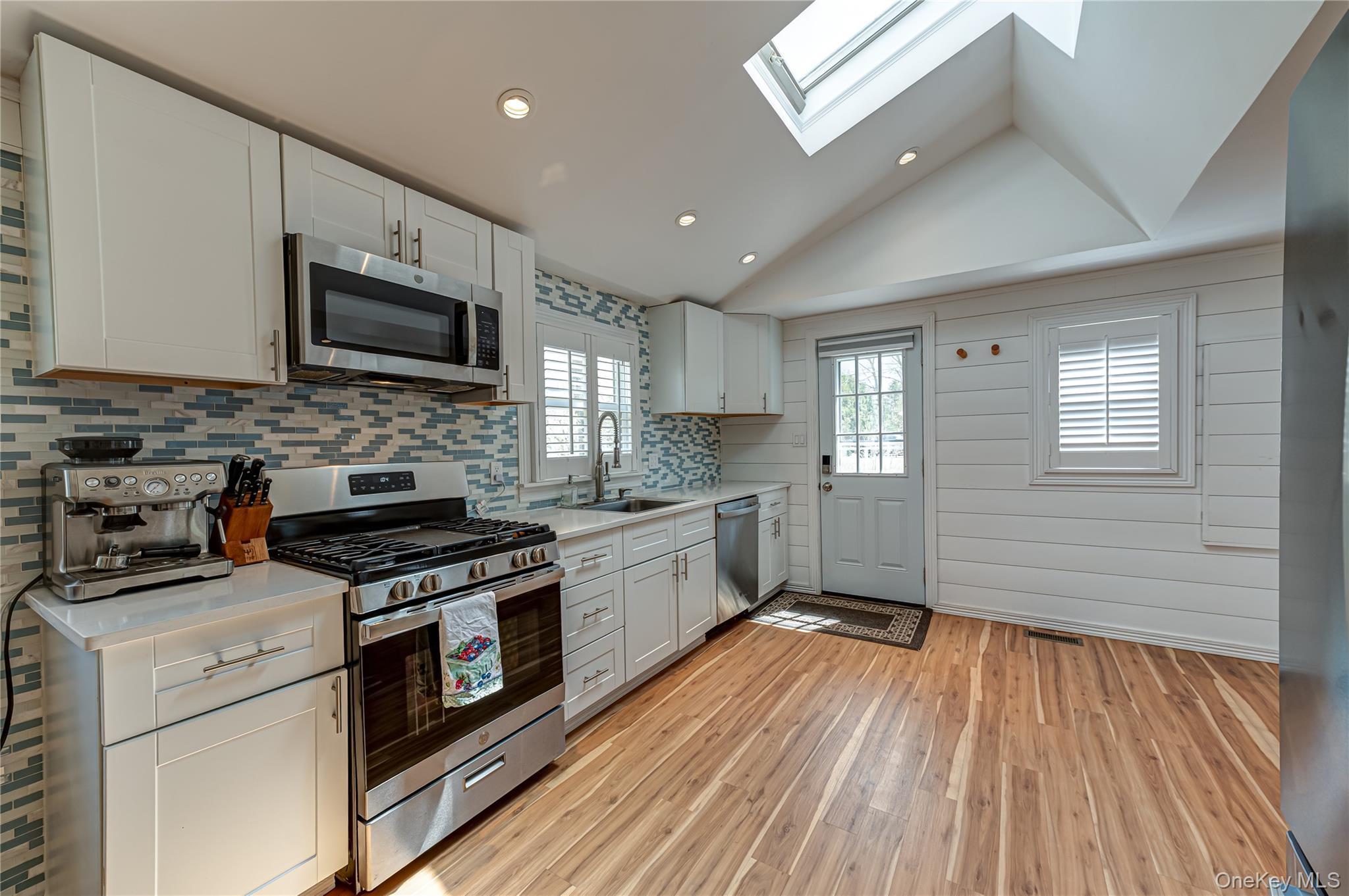 Single Family Longview  Suffolk County, NY 11942, MLS-987991-5