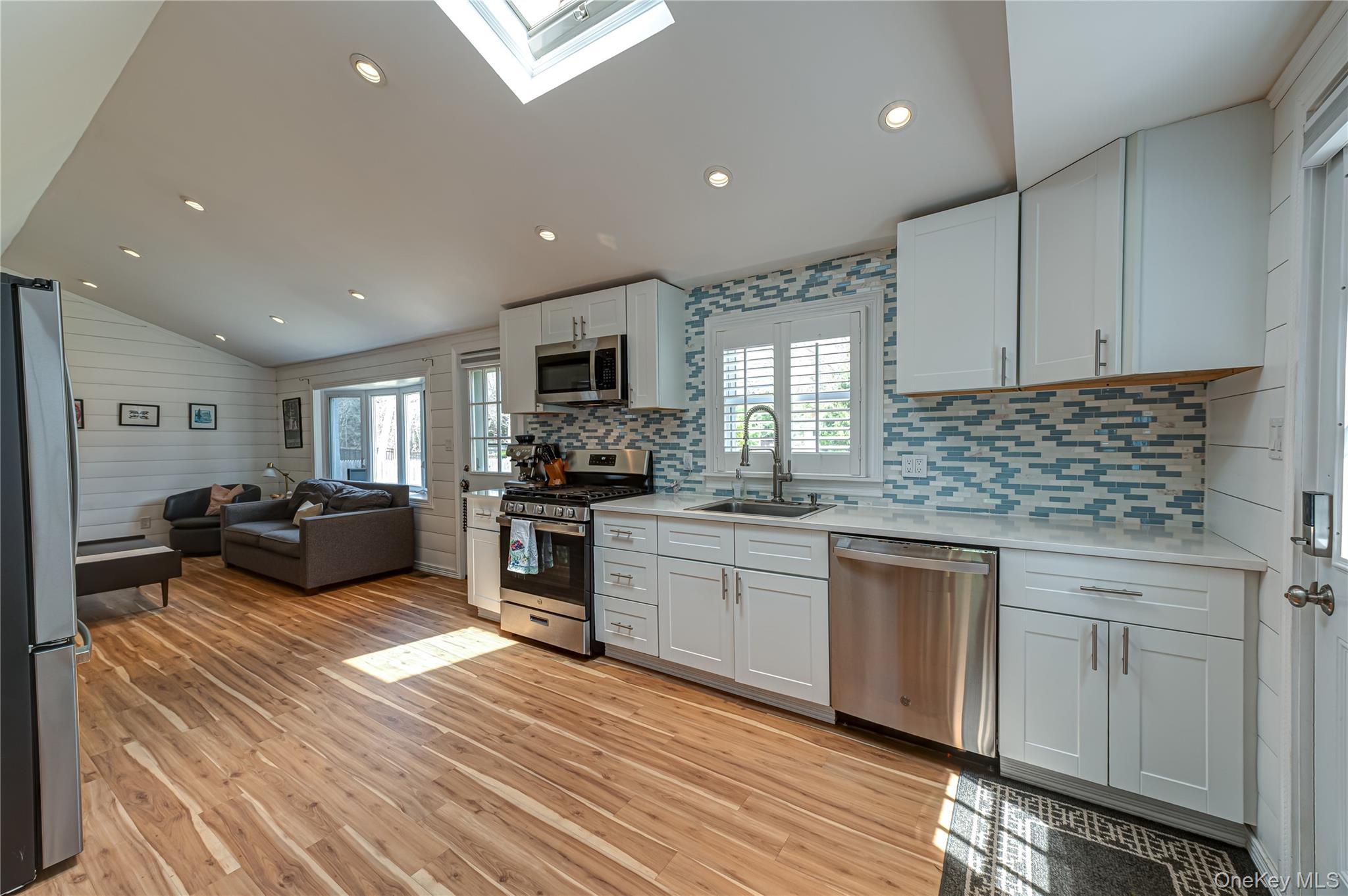 Single Family Longview  Suffolk County, NY 11942, MLS-987991-6