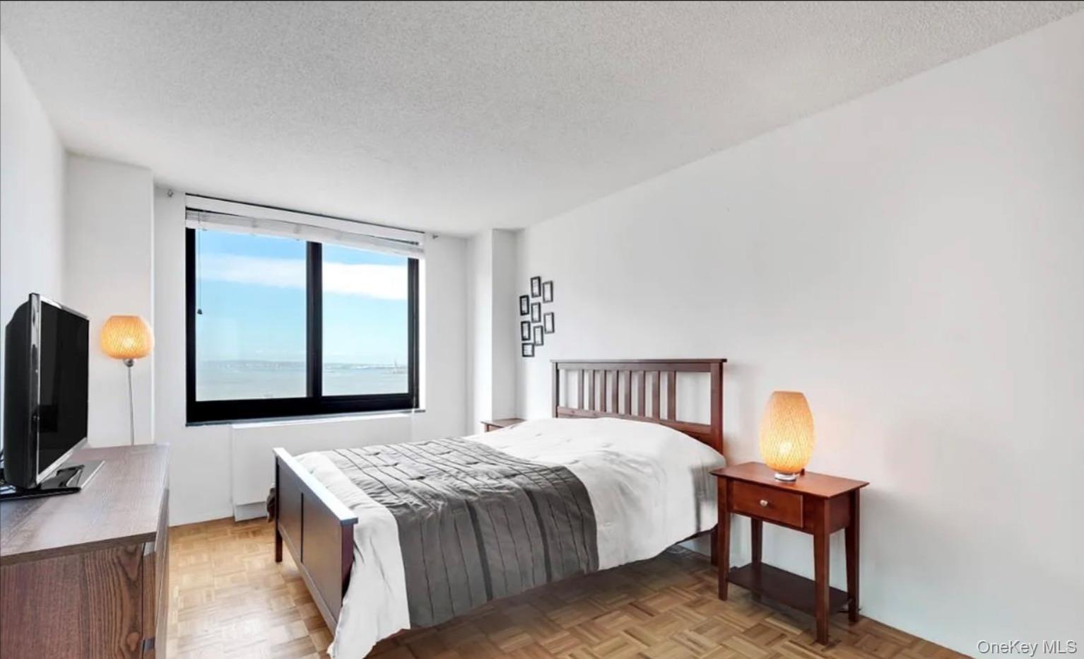 Apartment Rector  Manhattan, NY 10280, MLS-987992-3