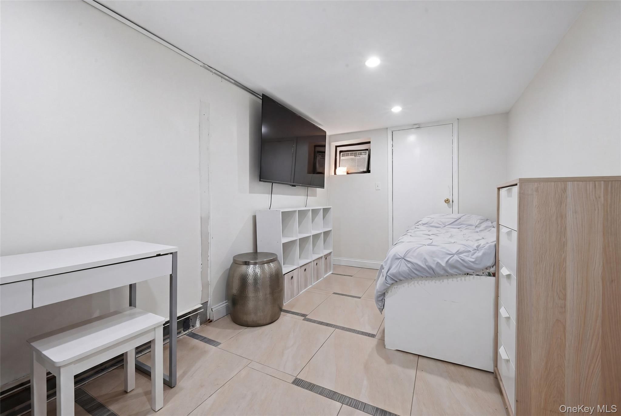 Single Family Nichols  Brooklyn, NY 11208, MLS-987995-18