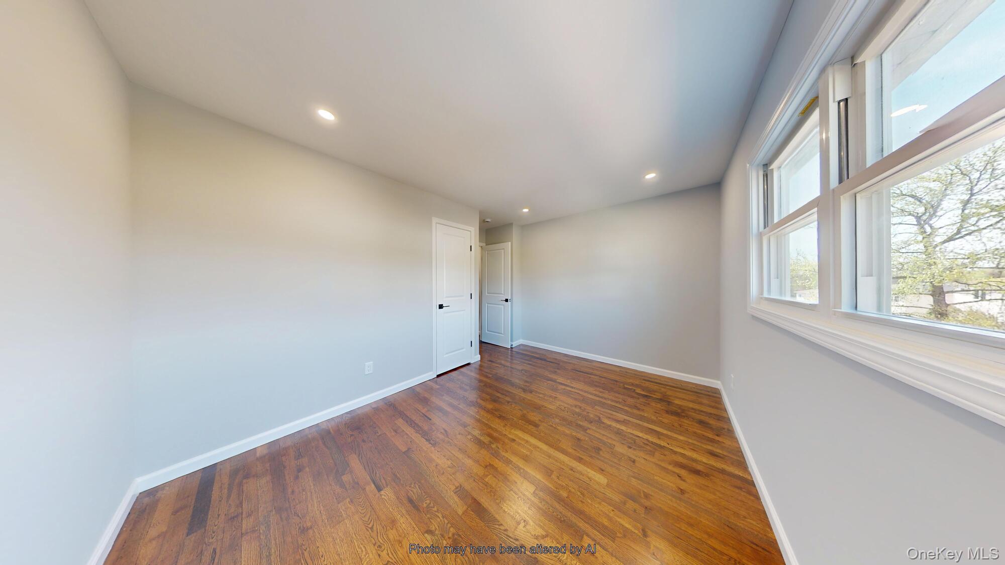 Single Family Thayer  Staten Island, NY 10306, MLS-988005-17