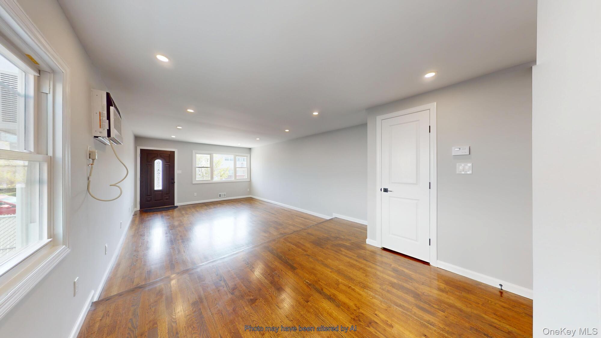 Single Family Thayer  Staten Island, NY 10306, MLS-988005-6