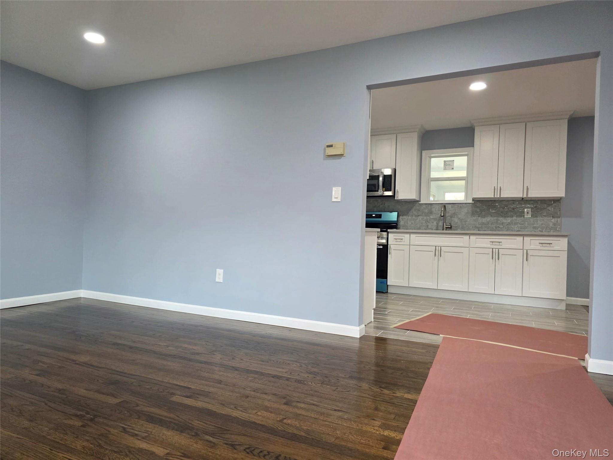 Single Family Linden  Suffolk County, NY 11967, MLS-988087-4