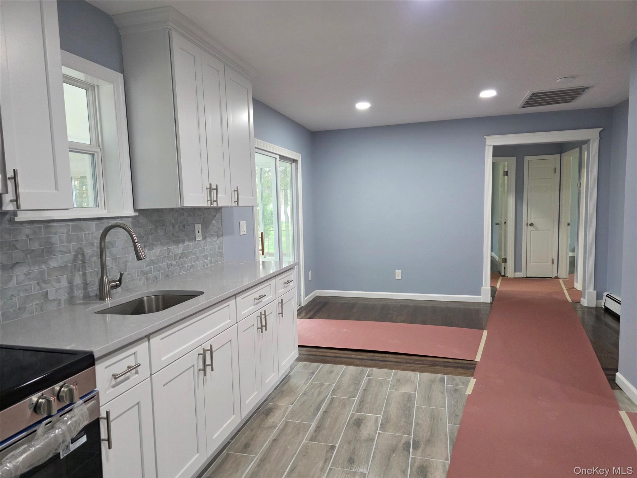 Single Family Linden  Suffolk County, NY 11967, MLS-988087-6