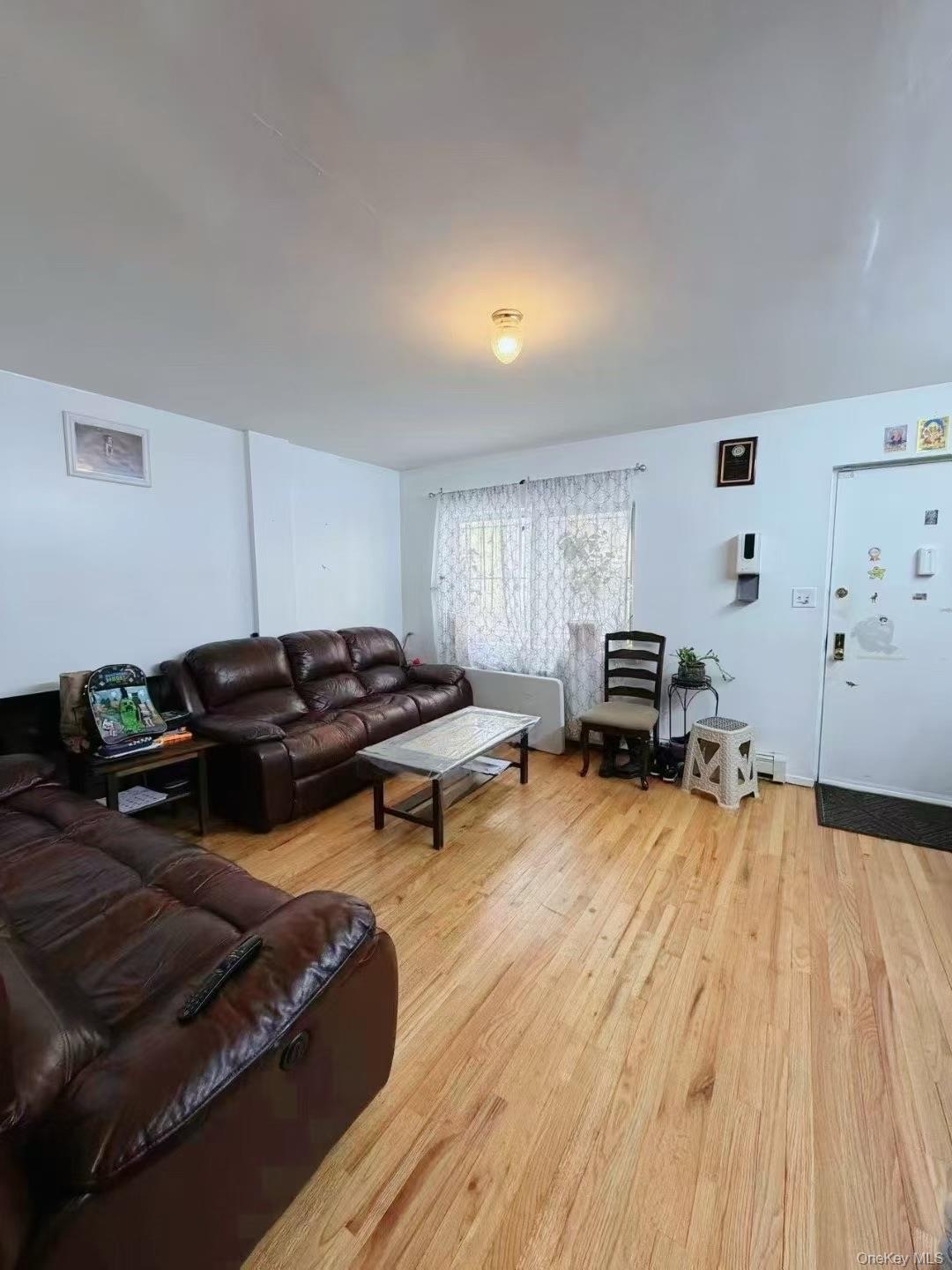 Single Family 43rd Avenue  Queens, NY 11377, MLS-988116-4