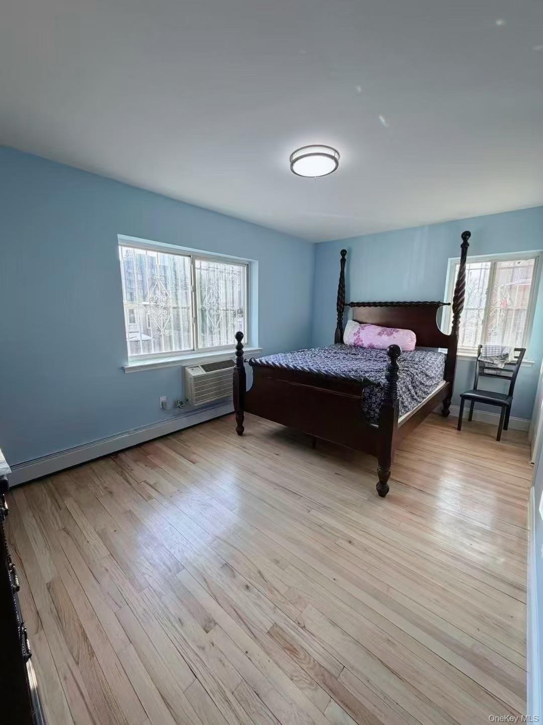 Single Family 43rd Avenue  Queens, NY 11377, MLS-988116-5