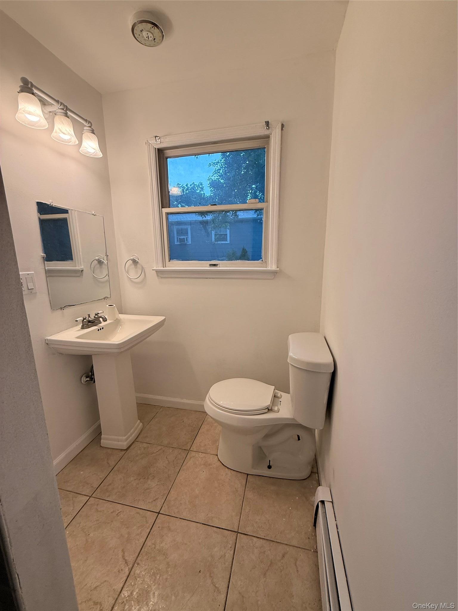 Single Family Hampton Avenue  Suffolk County, NY 11950, MLS-988118-8