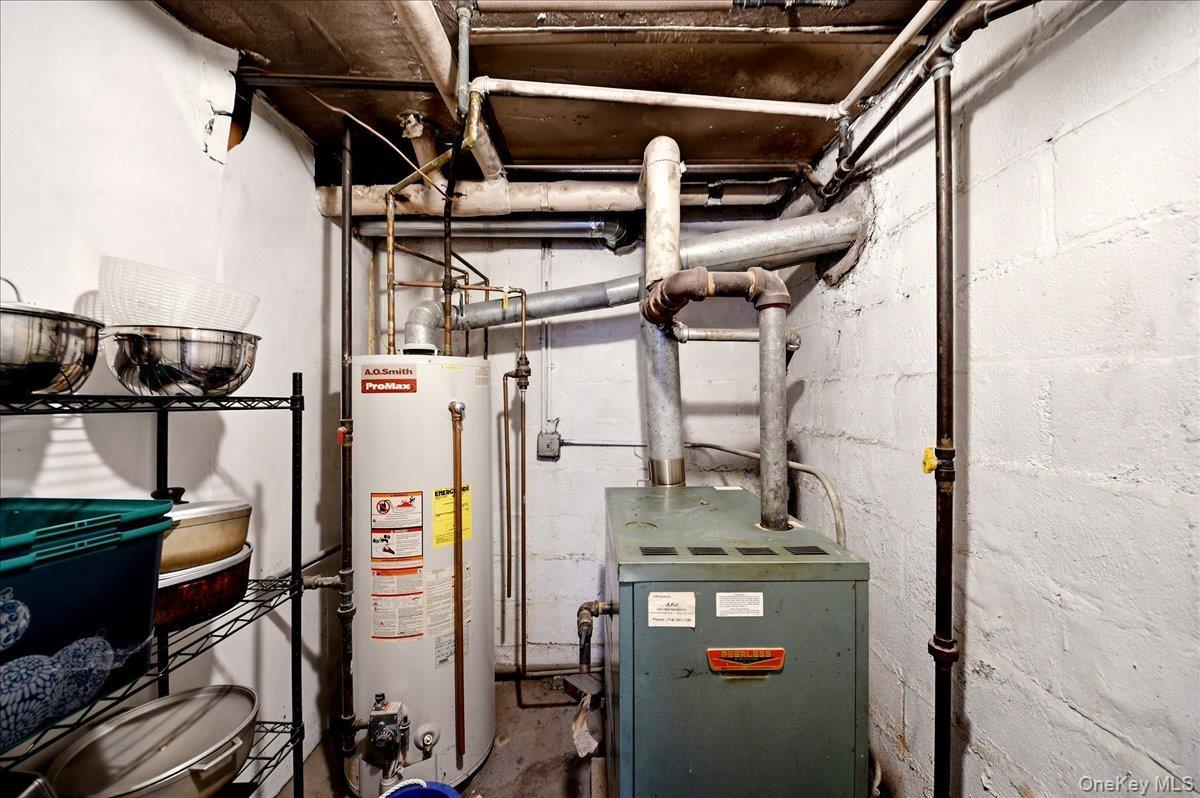 Single Family Bogart  Bronx, NY 10462, MLS-988127-26