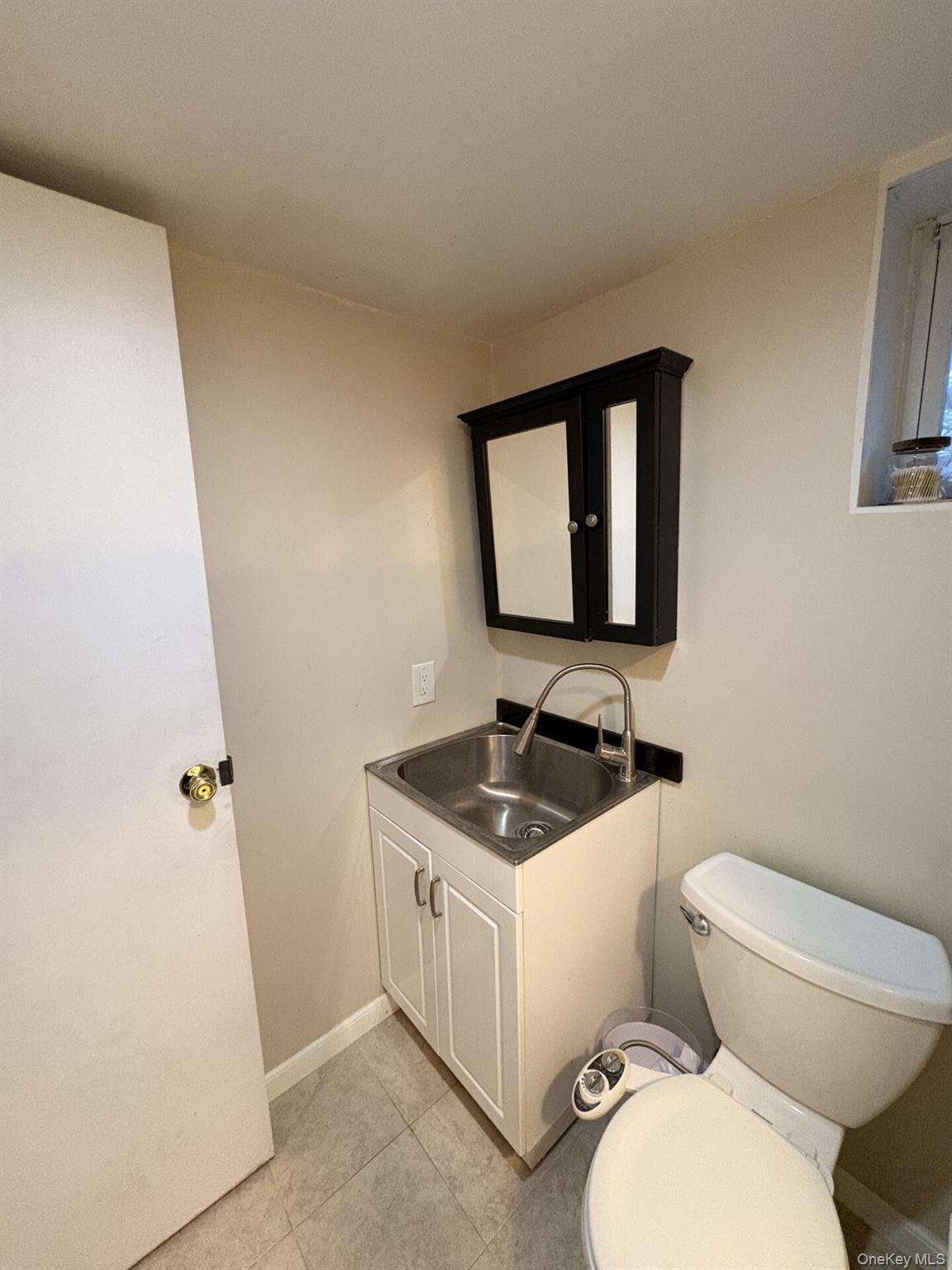 Single Family Barnfield  Suffolk County, NY 11703, MLS-988129-31