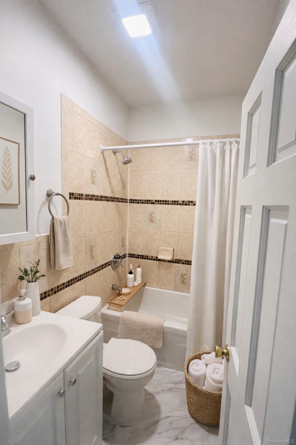 Apartment 78th  Queens, NY 11416, MLS-988147-4