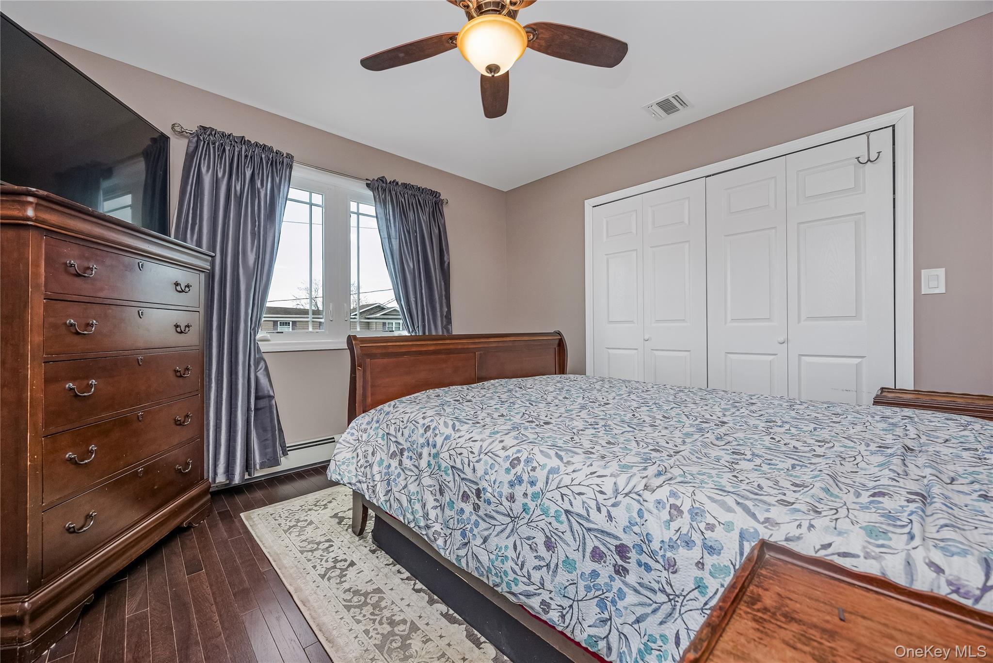 Single Family Cape  Suffolk County, NY 11701, MLS-988153-14