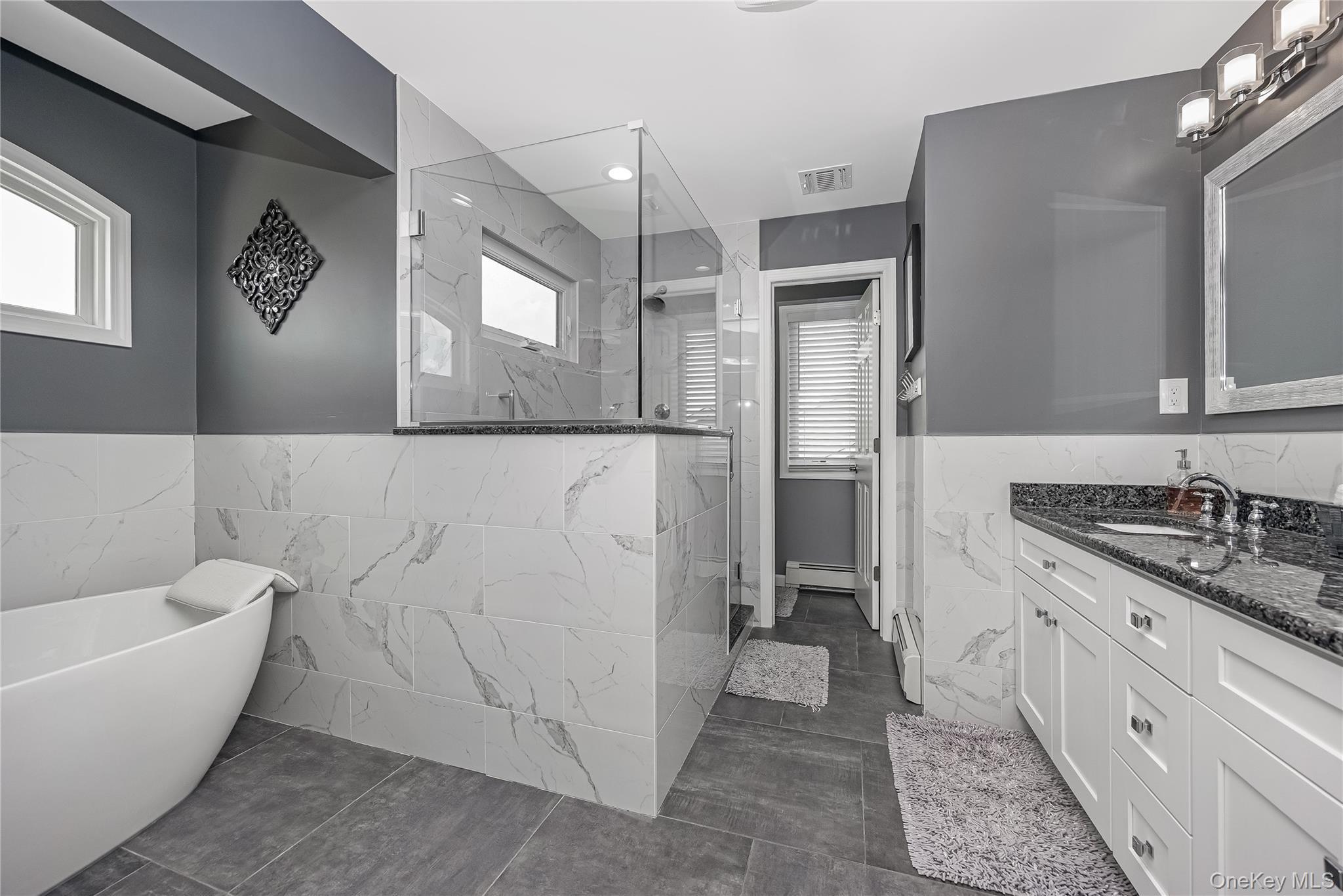 Single Family Cape  Suffolk County, NY 11701, MLS-988153-17