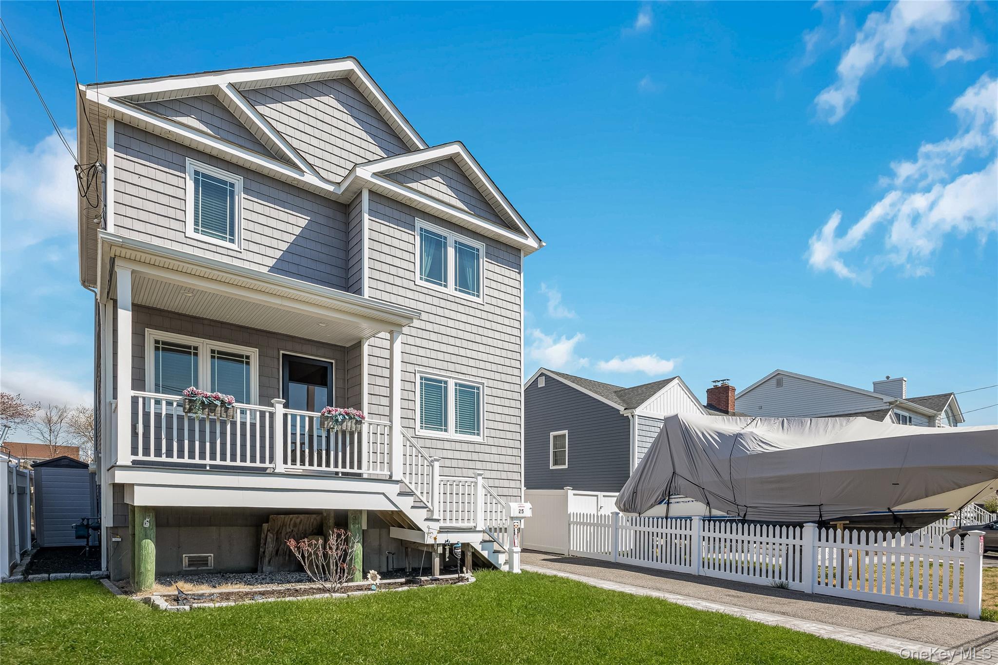 Single Family Cape  Suffolk County, NY 11701, MLS-988153-2