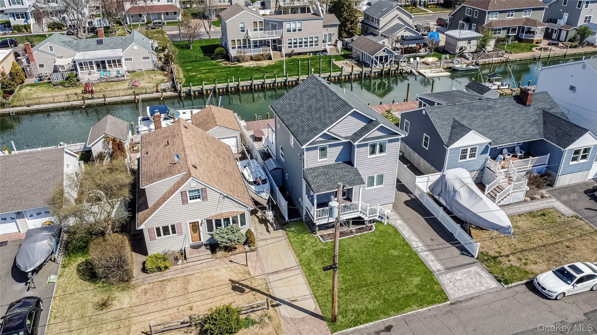 Single Family Cape  Suffolk County, NY 11701, MLS-988153-26