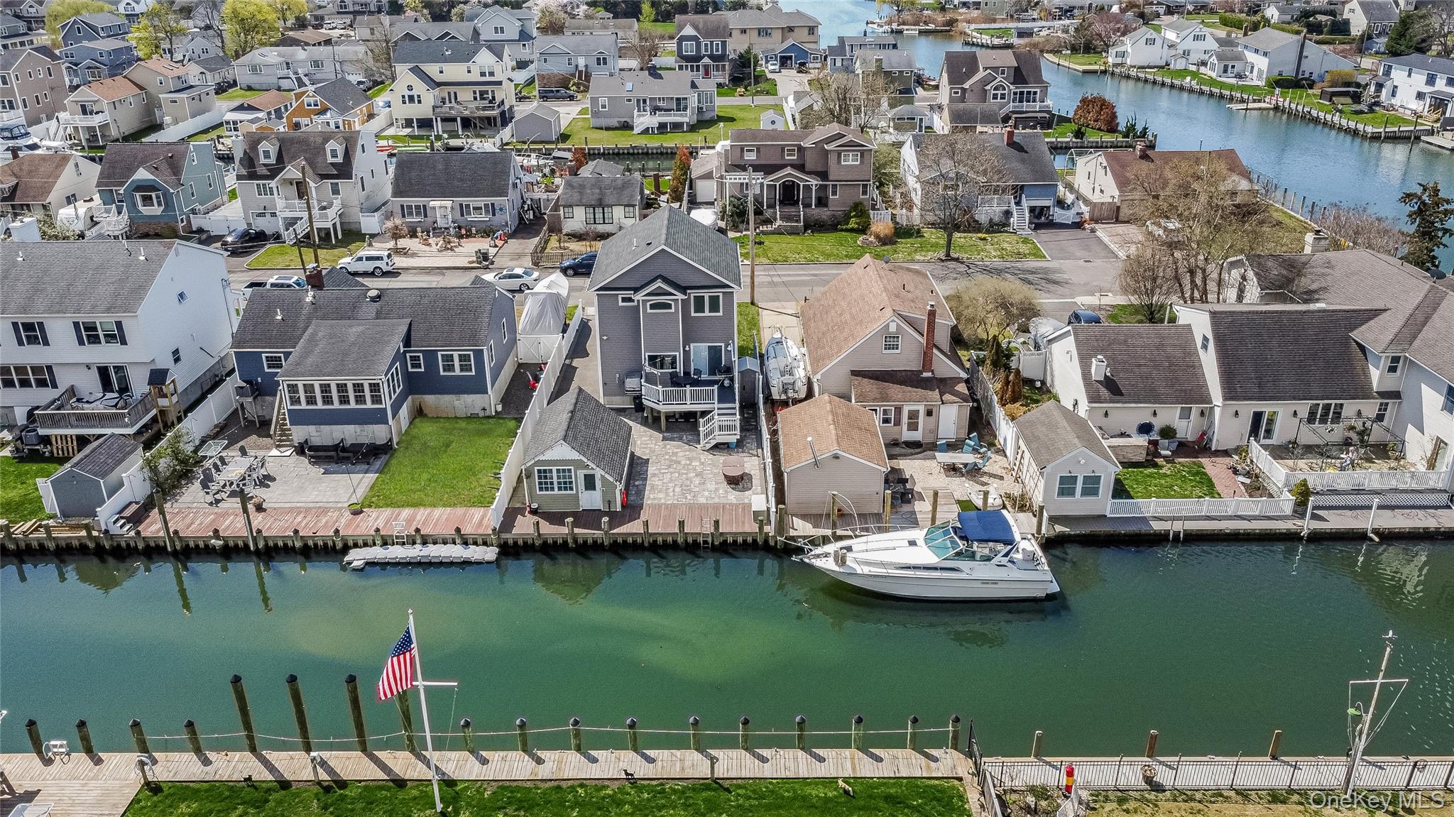 Single Family Cape  Suffolk County, NY 11701, MLS-988153-29