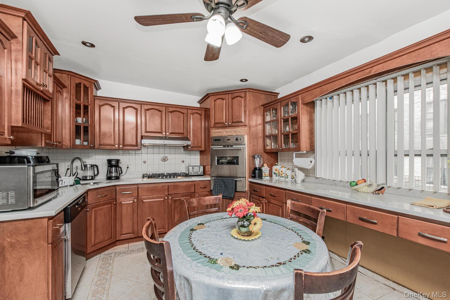 Single Family Wadsworth  Manhattan, NY 10040, MLS-988154-10