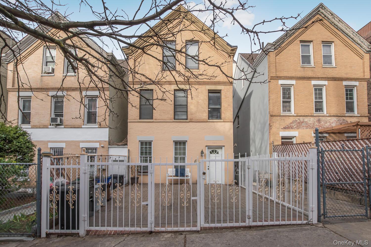 Single Family Wadsworth  Manhattan, NY 10040, MLS-988154-2