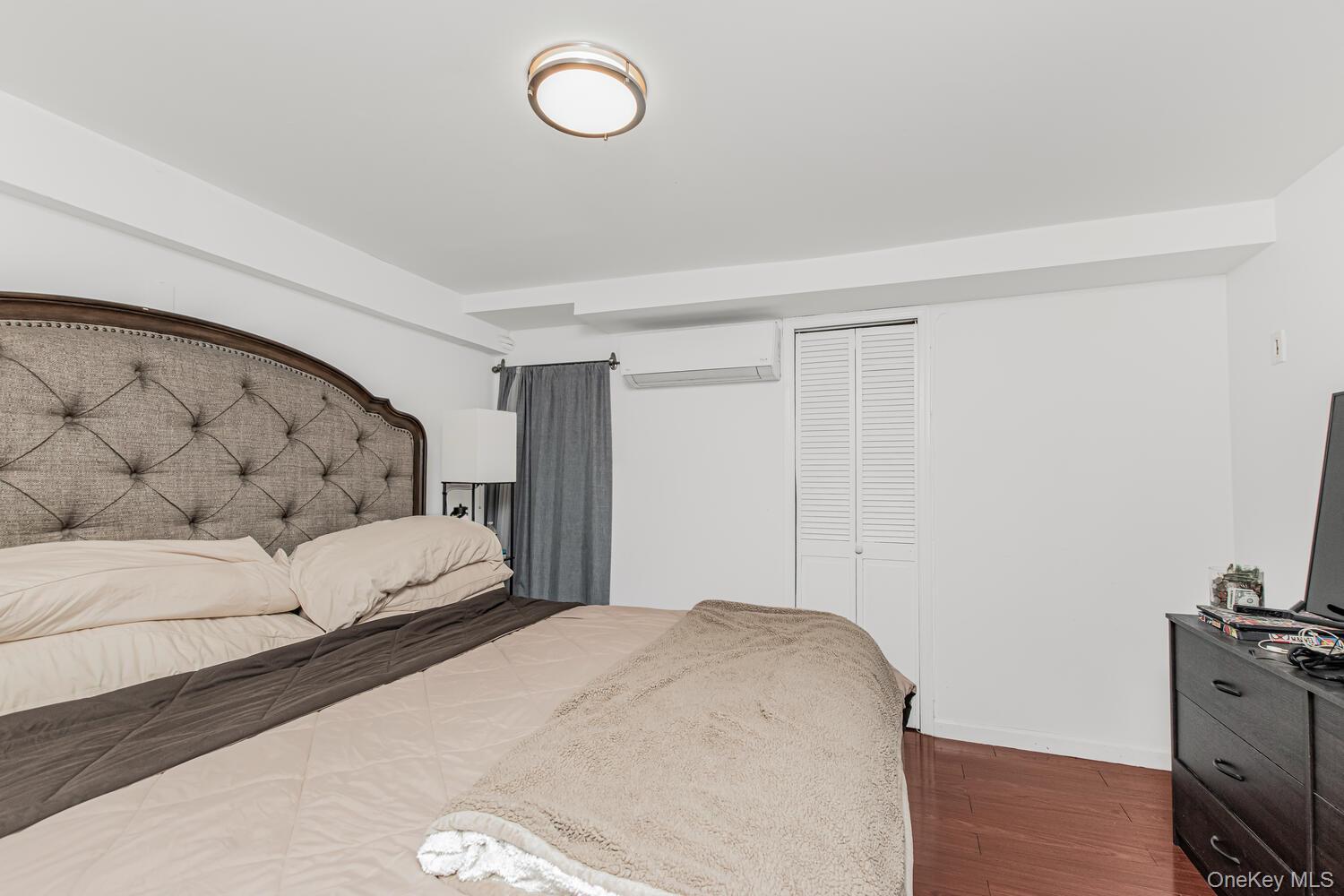 Single Family Wadsworth  Manhattan, NY 10040, MLS-988154-26
