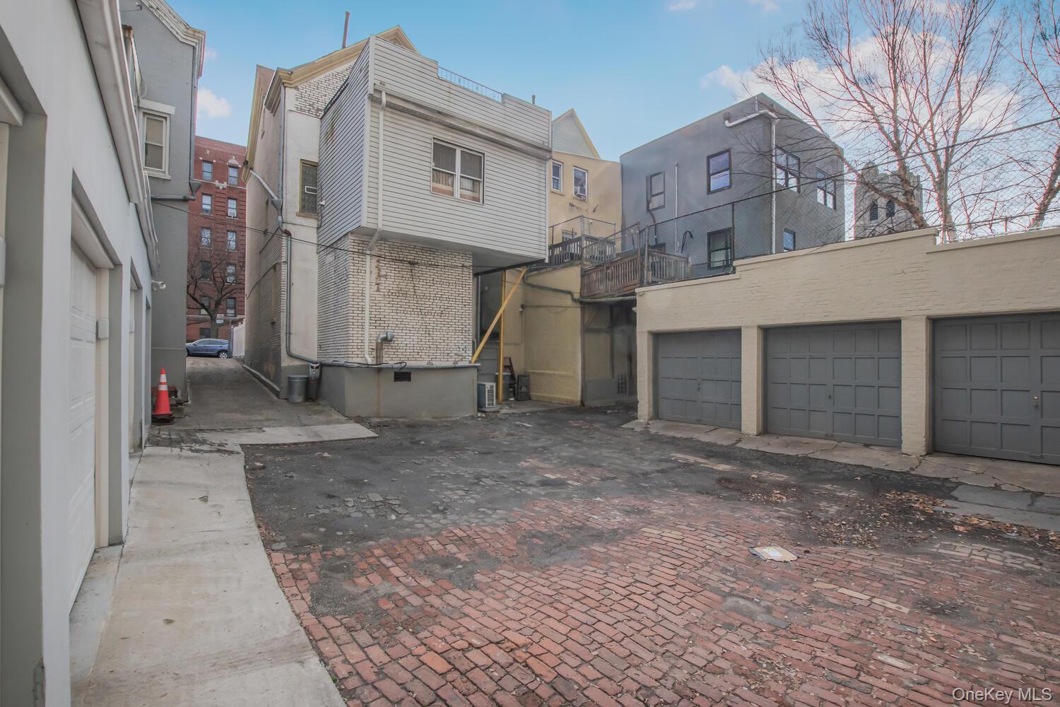 Single Family Wadsworth  Manhattan, NY 10040, MLS-988154-28