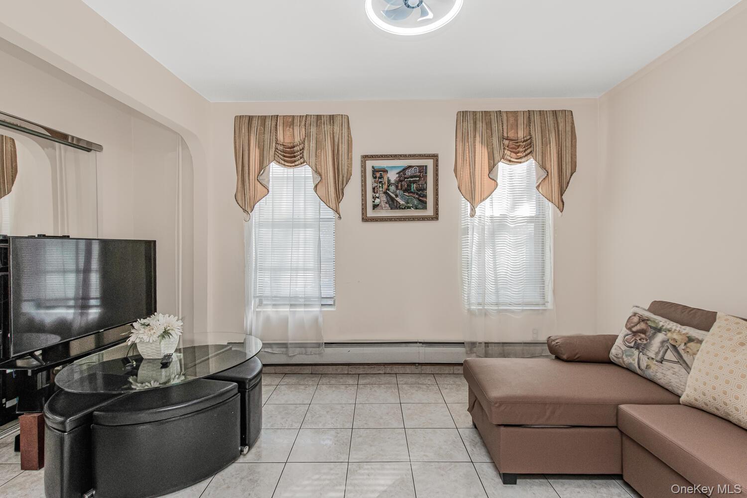 Single Family Wadsworth  Manhattan, NY 10040, MLS-988154-5