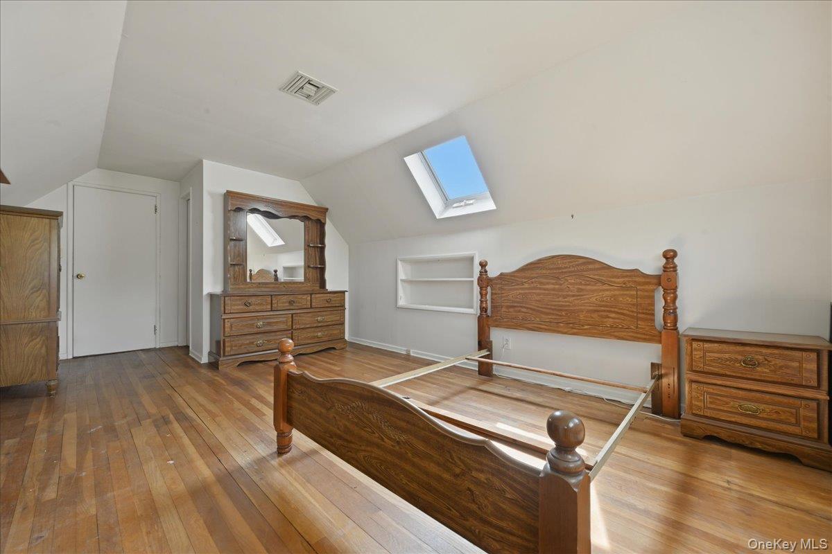 Single Family Forrest  Suffolk County, NY 11701, MLS-988183-21