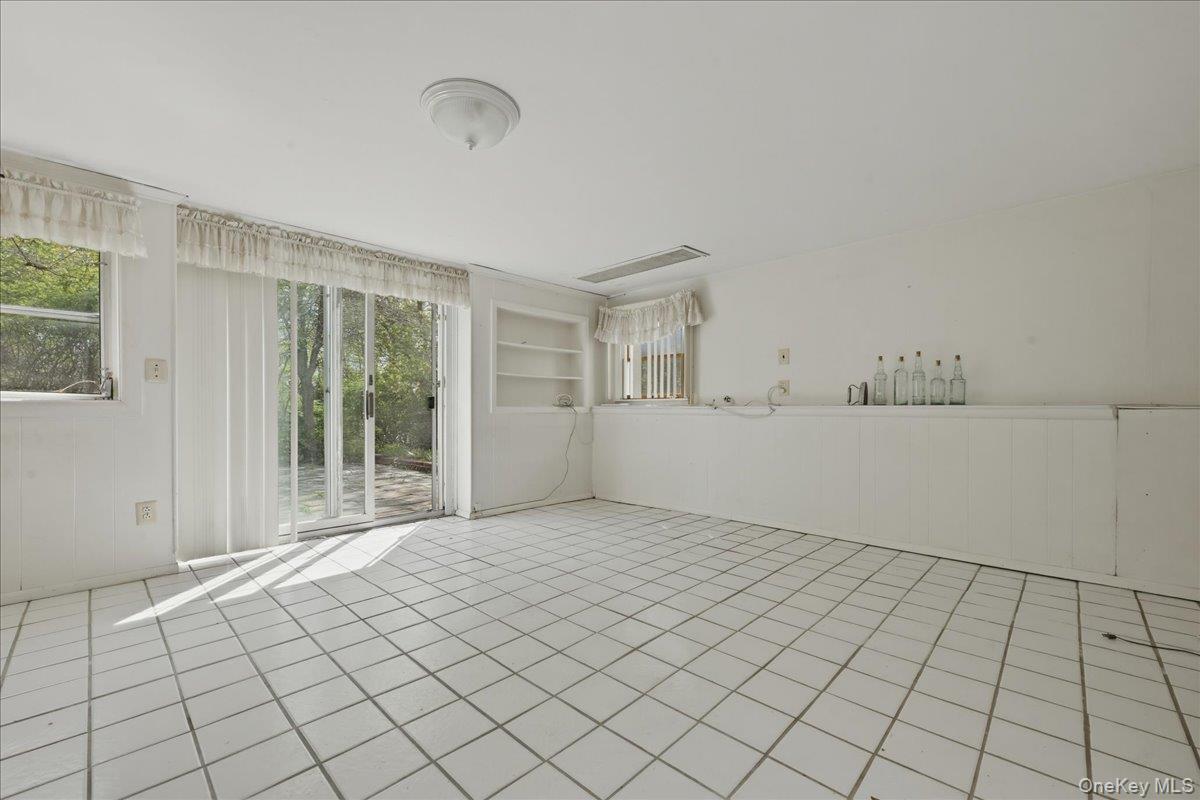 Single Family Forrest  Suffolk County, NY 11701, MLS-988183-22