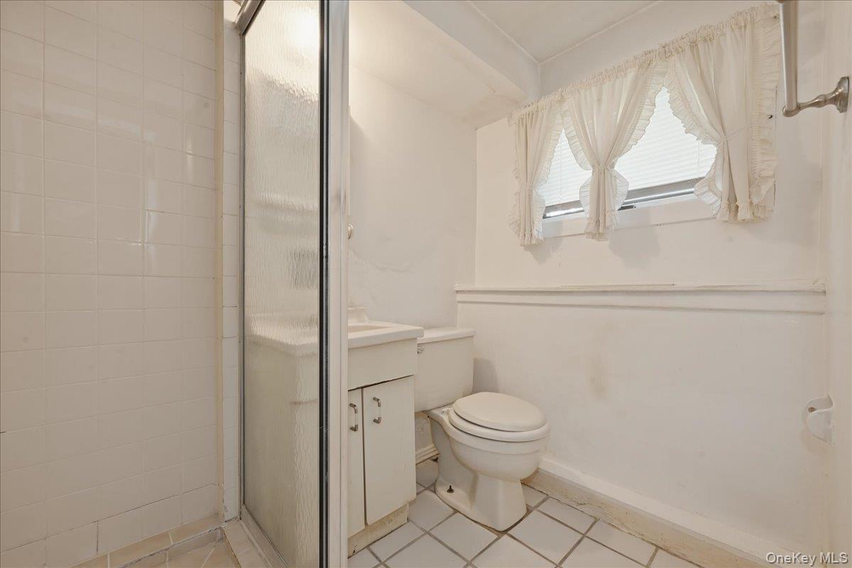 Single Family Forrest  Suffolk County, NY 11701, MLS-988183-25