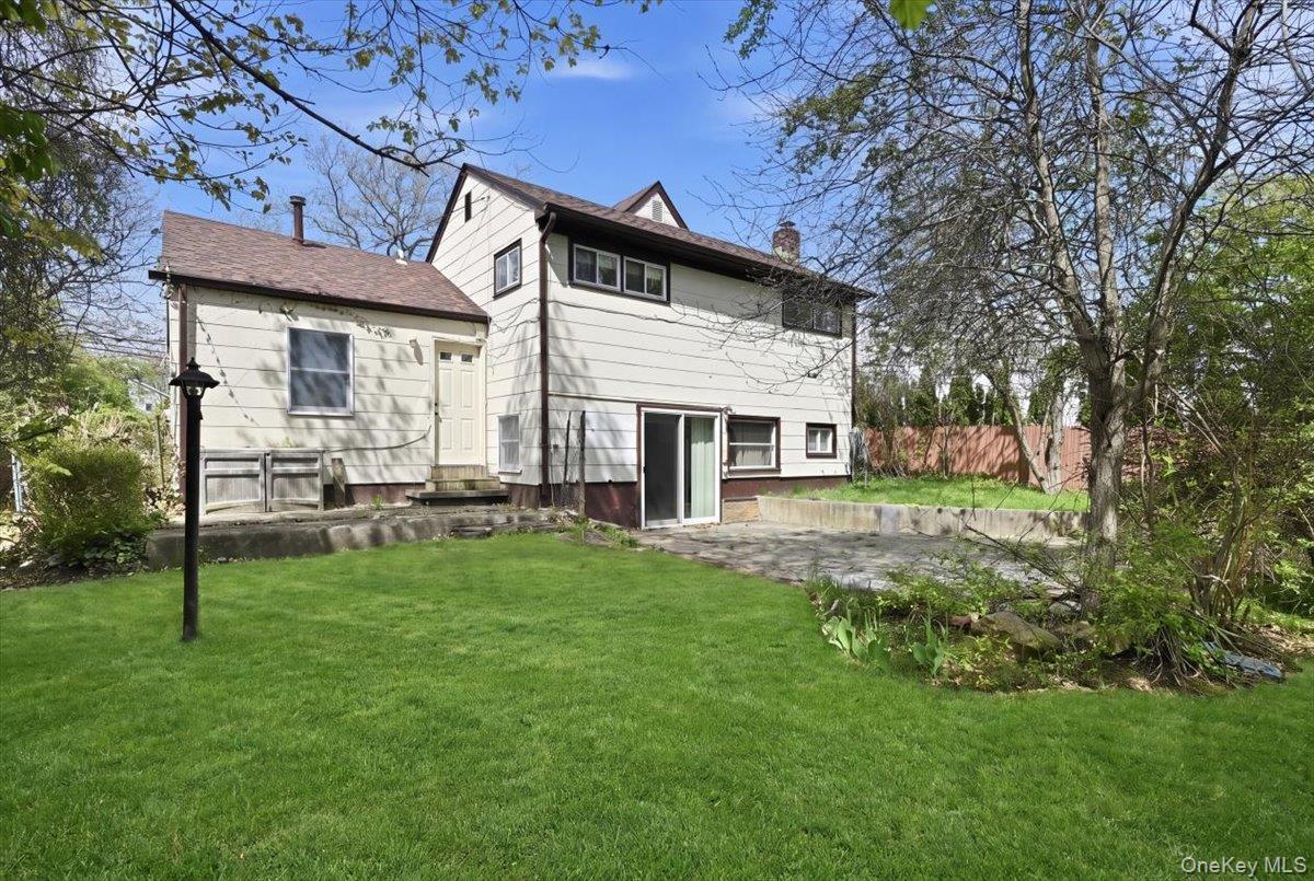 Single Family Forrest  Suffolk County, NY 11701, MLS-988183-28